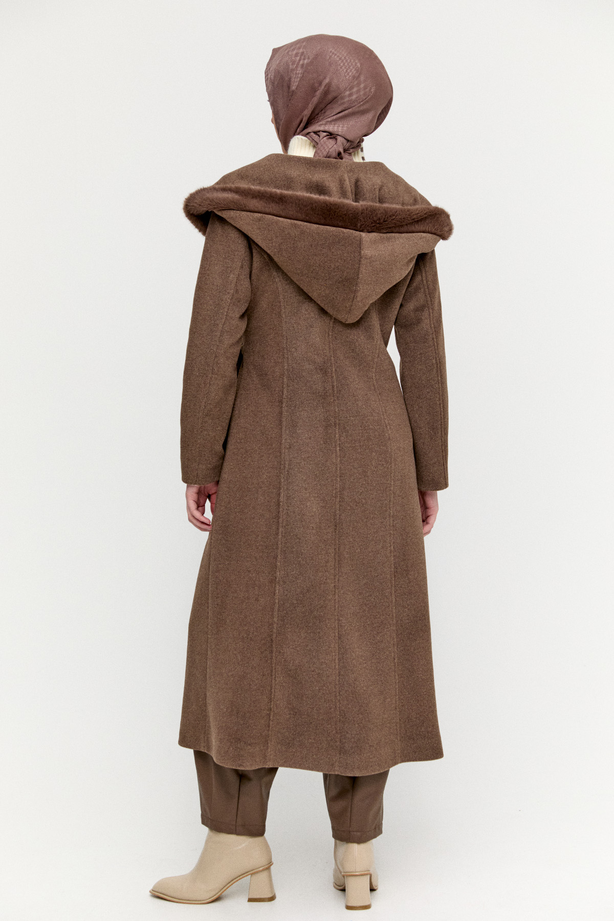 Suni Kürk Kapüşonlu Kuşaklı Kaban, Tesettür Giyim