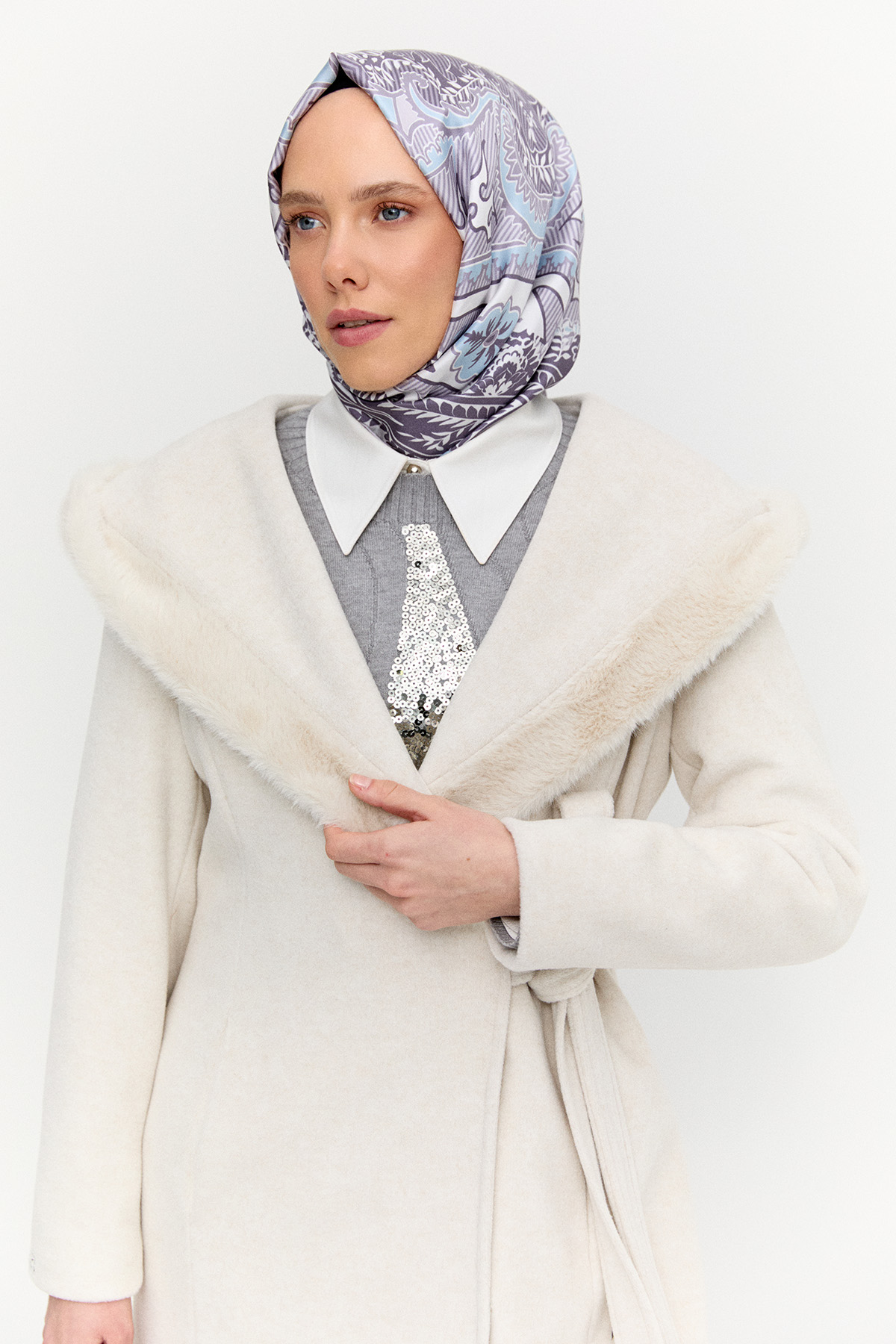 Suni Kürk Kapüşonlu Kuşaklı Kaban, Tesettür Giyim