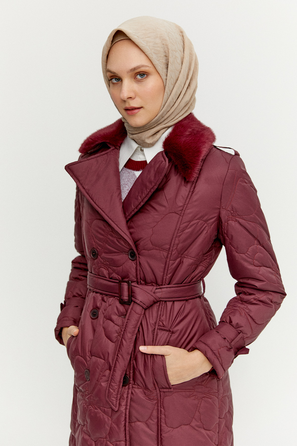 Çiçekli Kapitone Kruvaze Mont, Tesettür Giyim