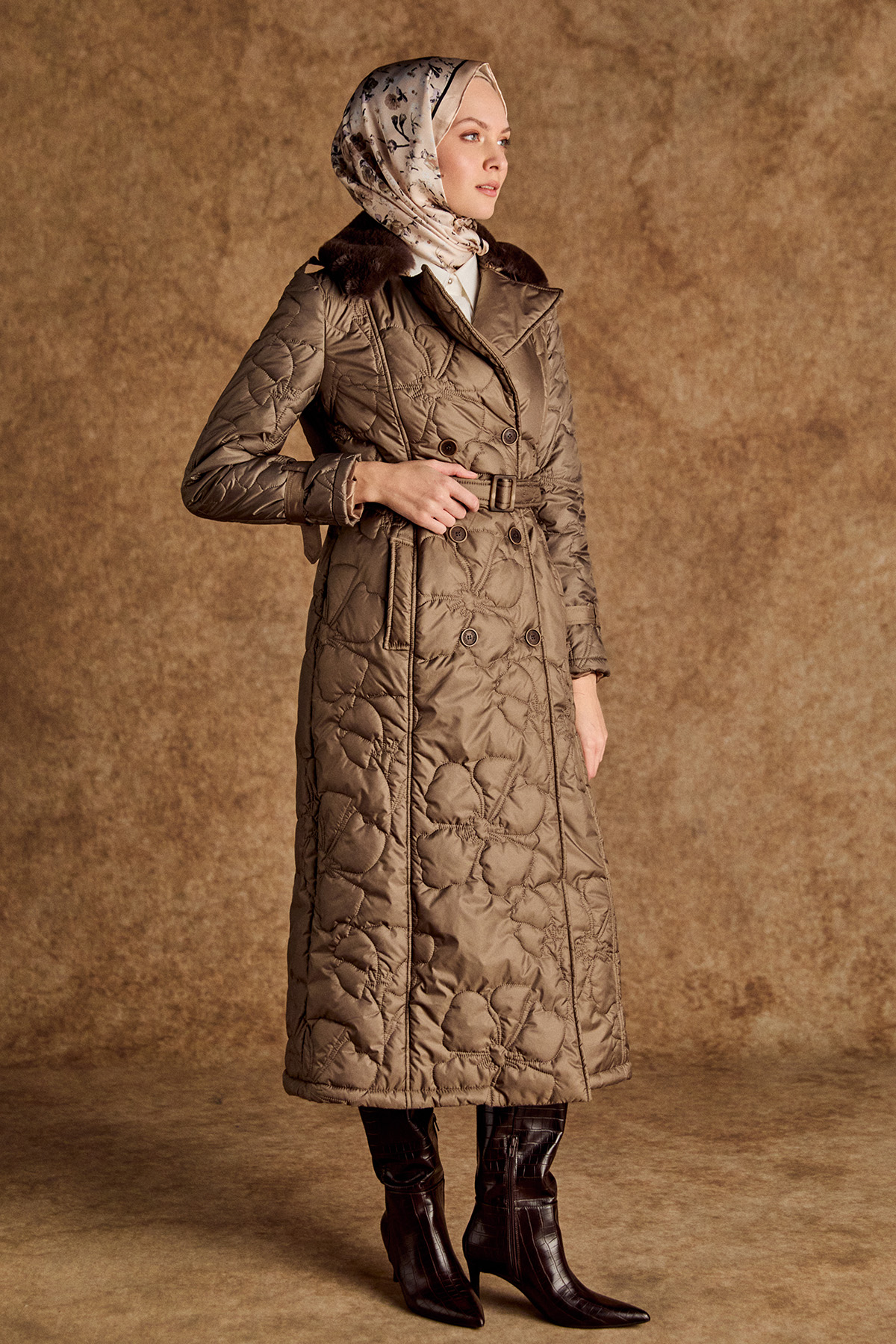 Suni Kürk Yakalı Kapitone Kruvaze Mont