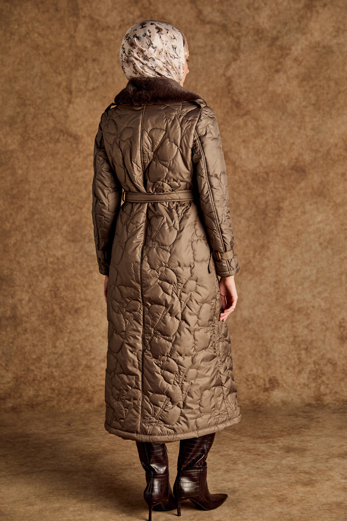 Suni Kürk Yakalı Kapitone Kruvaze Mont