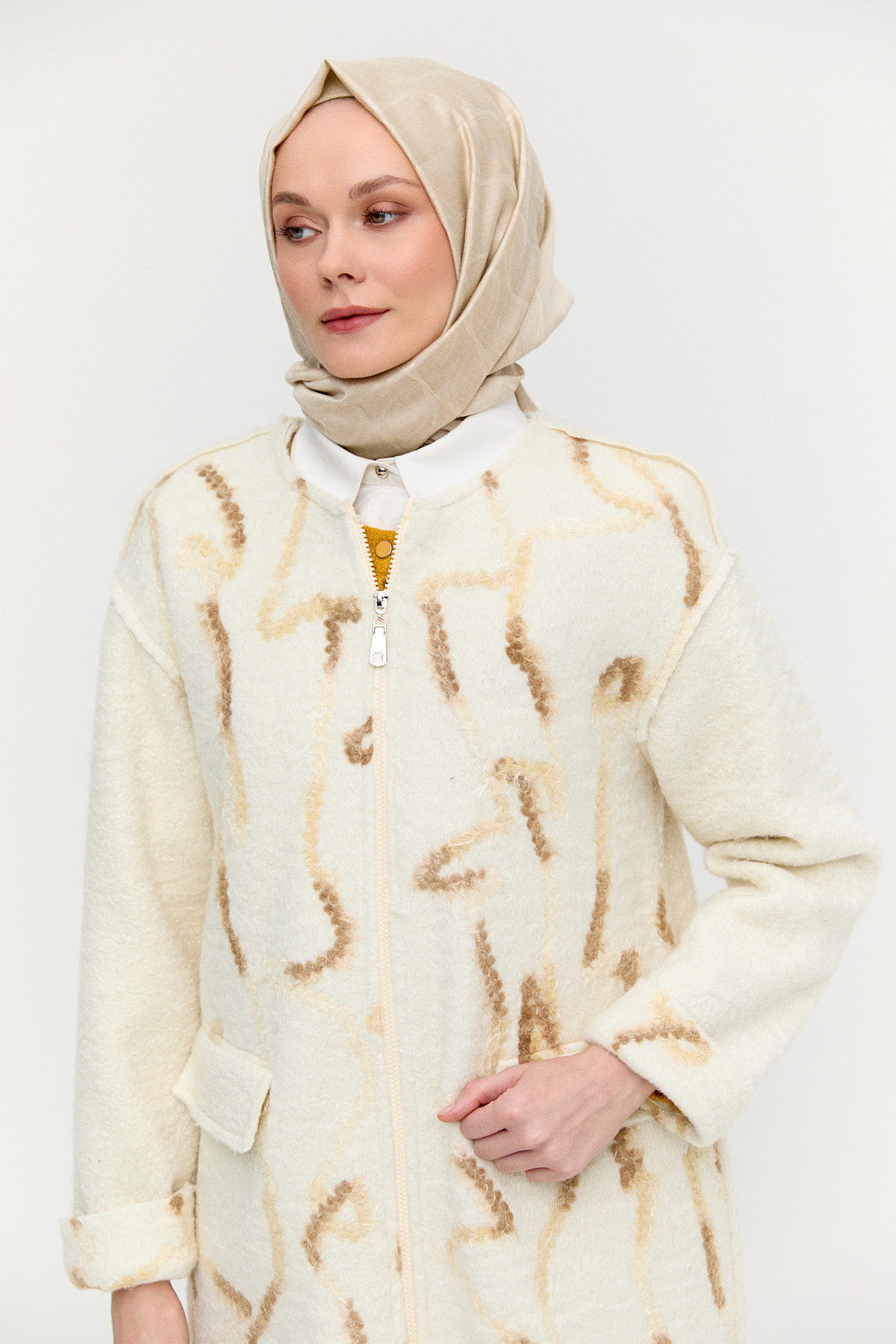 Desenli Fermuarlı Dokulu Kaban, Tesettür Giyim