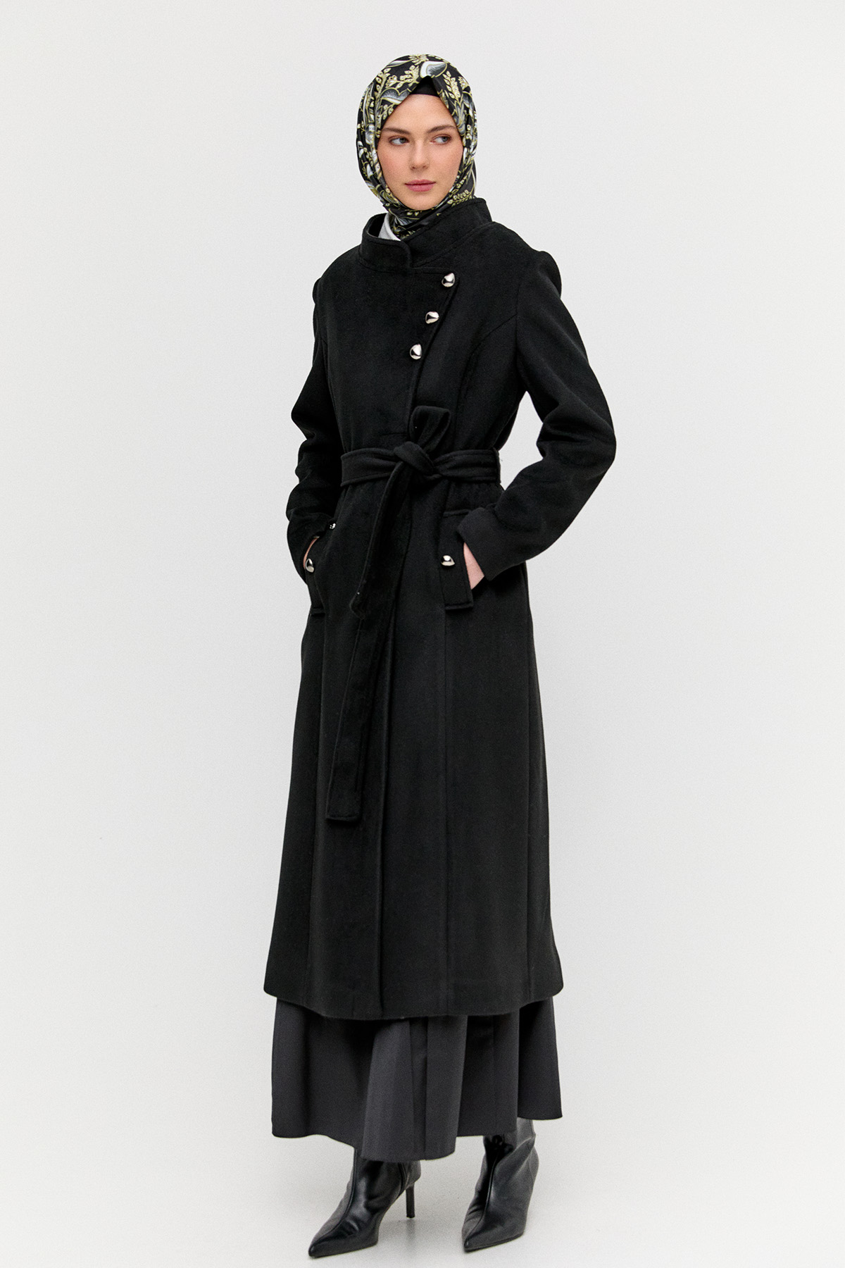 Hakim Yaka Kaşe Kaban, Tesettür Giyim