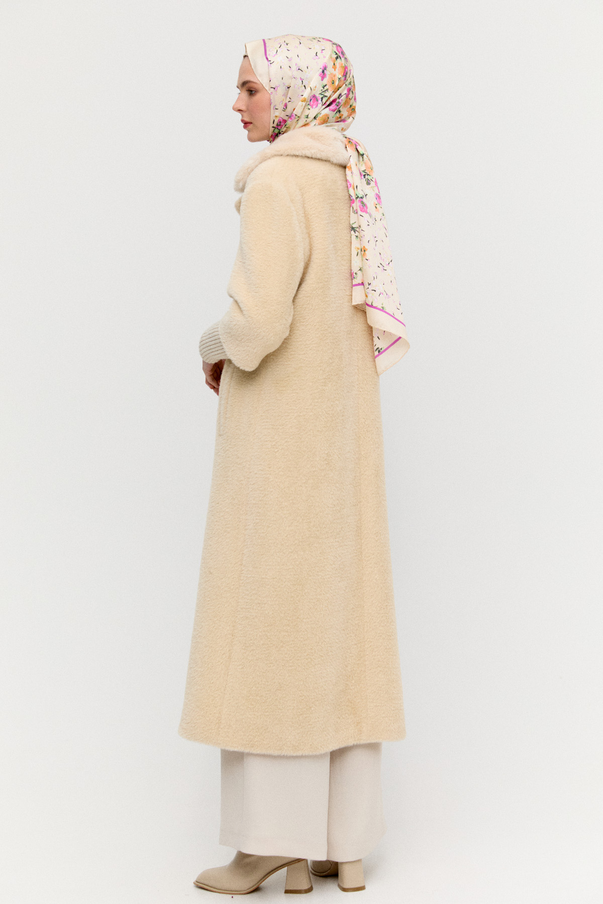 Ribanalı Angora Kaban, Tesettür Giyim