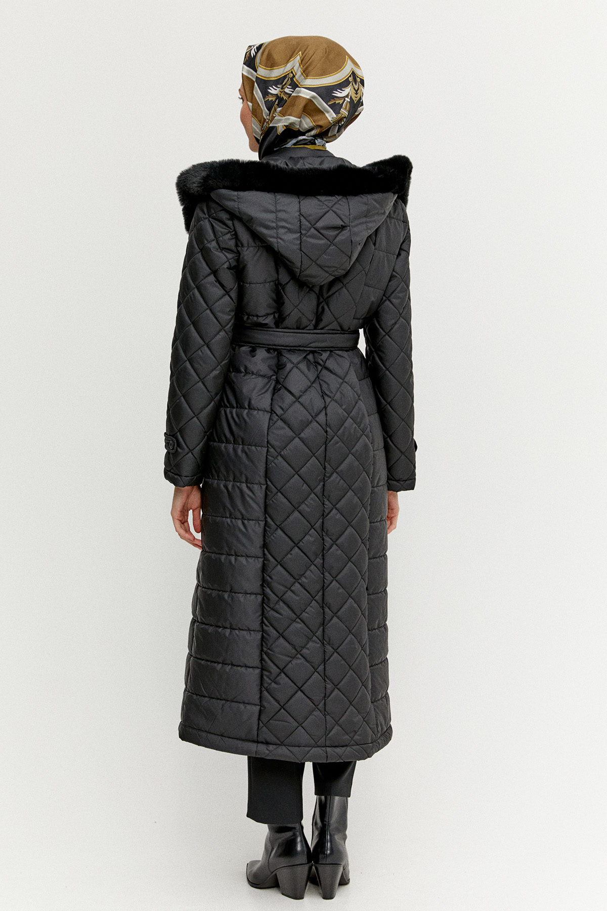 Kuşaklı Seyyar Kapüşonlu Şişme Kaban, Tesettür Giyim