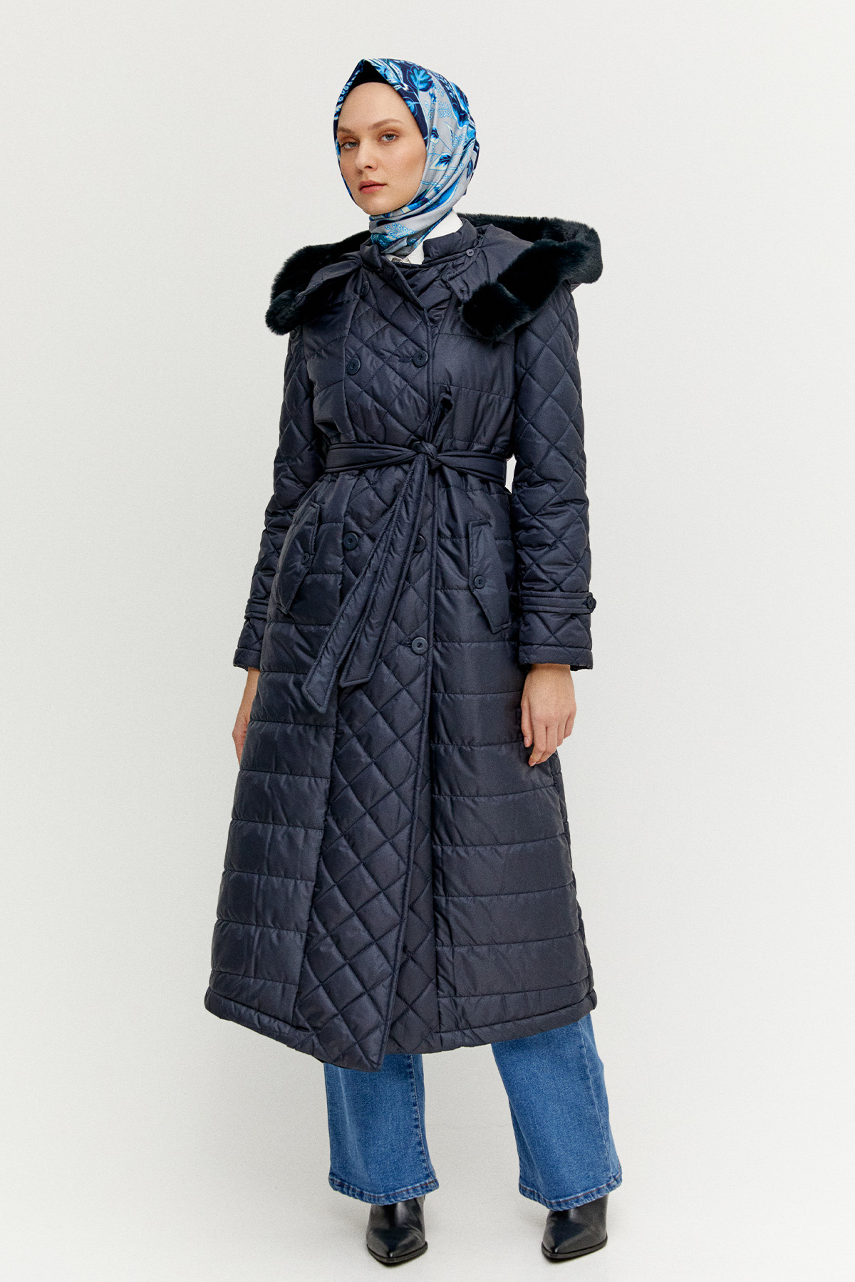 Kuşaklı Seyyar Kapüşonlu Şişme Kaban, Tesettür Giyim