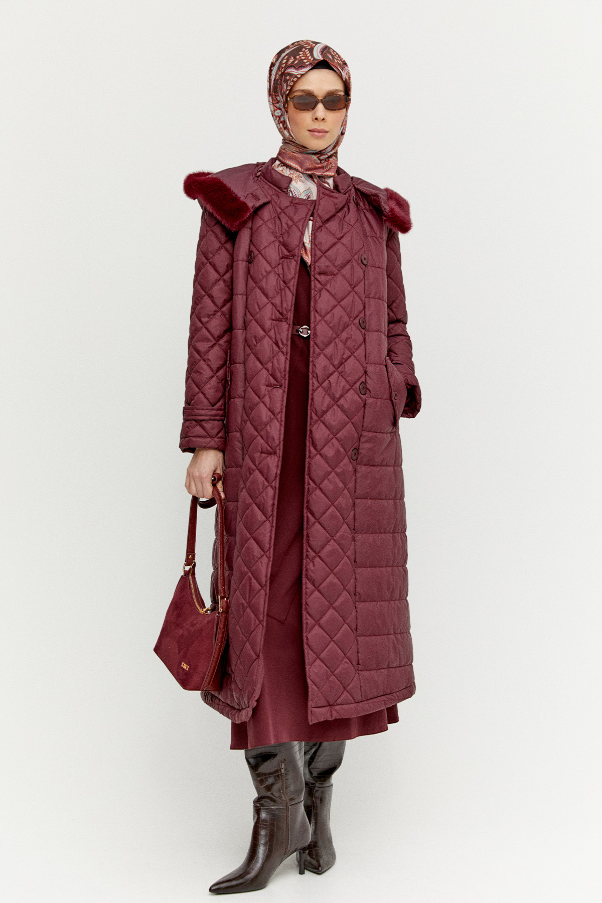 Kuşaklı Seyyar Kapüşonlu Şişme Kaban, Tesettür Giyim