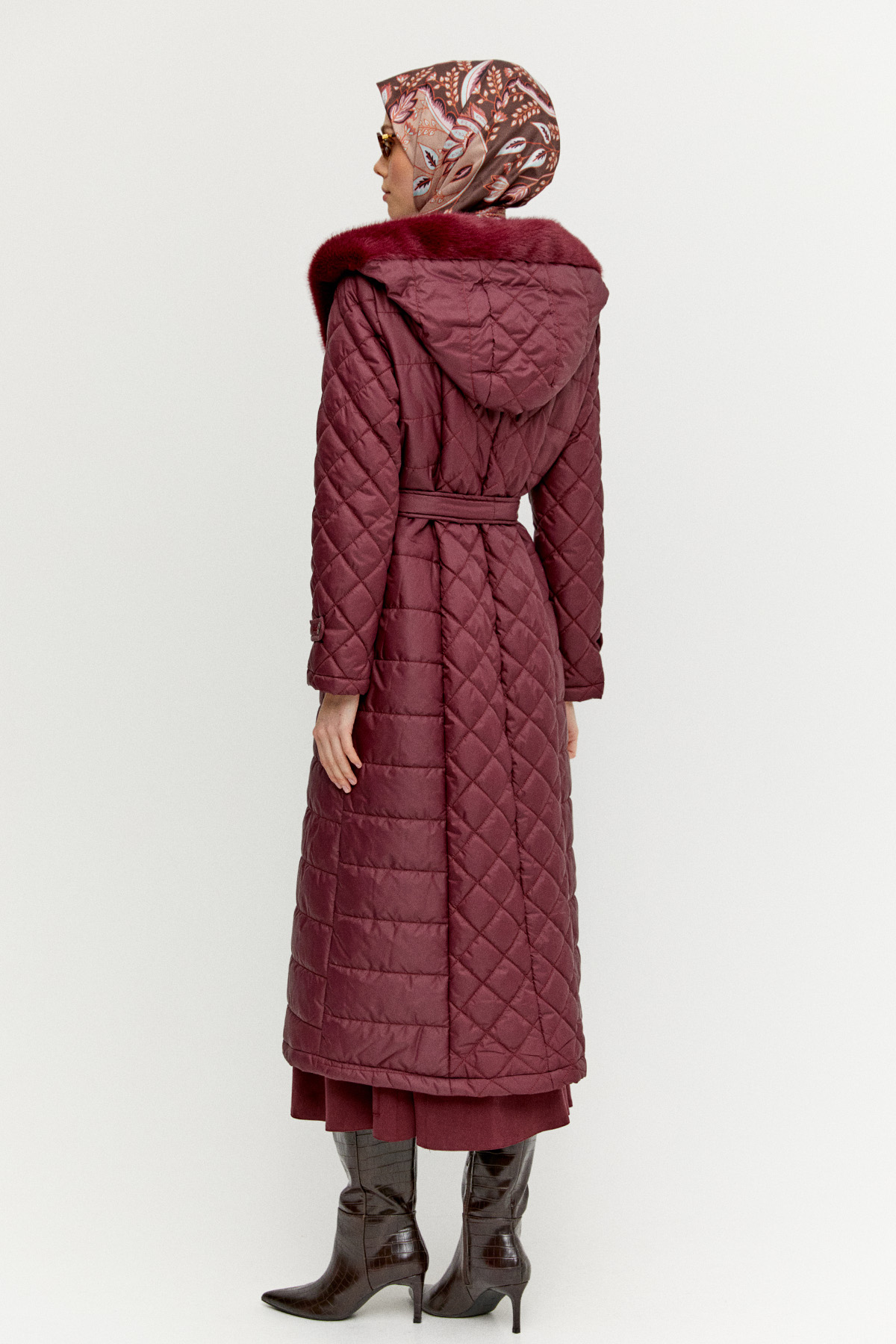 Kuşaklı Seyyar Kapüşonlu Şişme Kaban, Tesettür Giyim