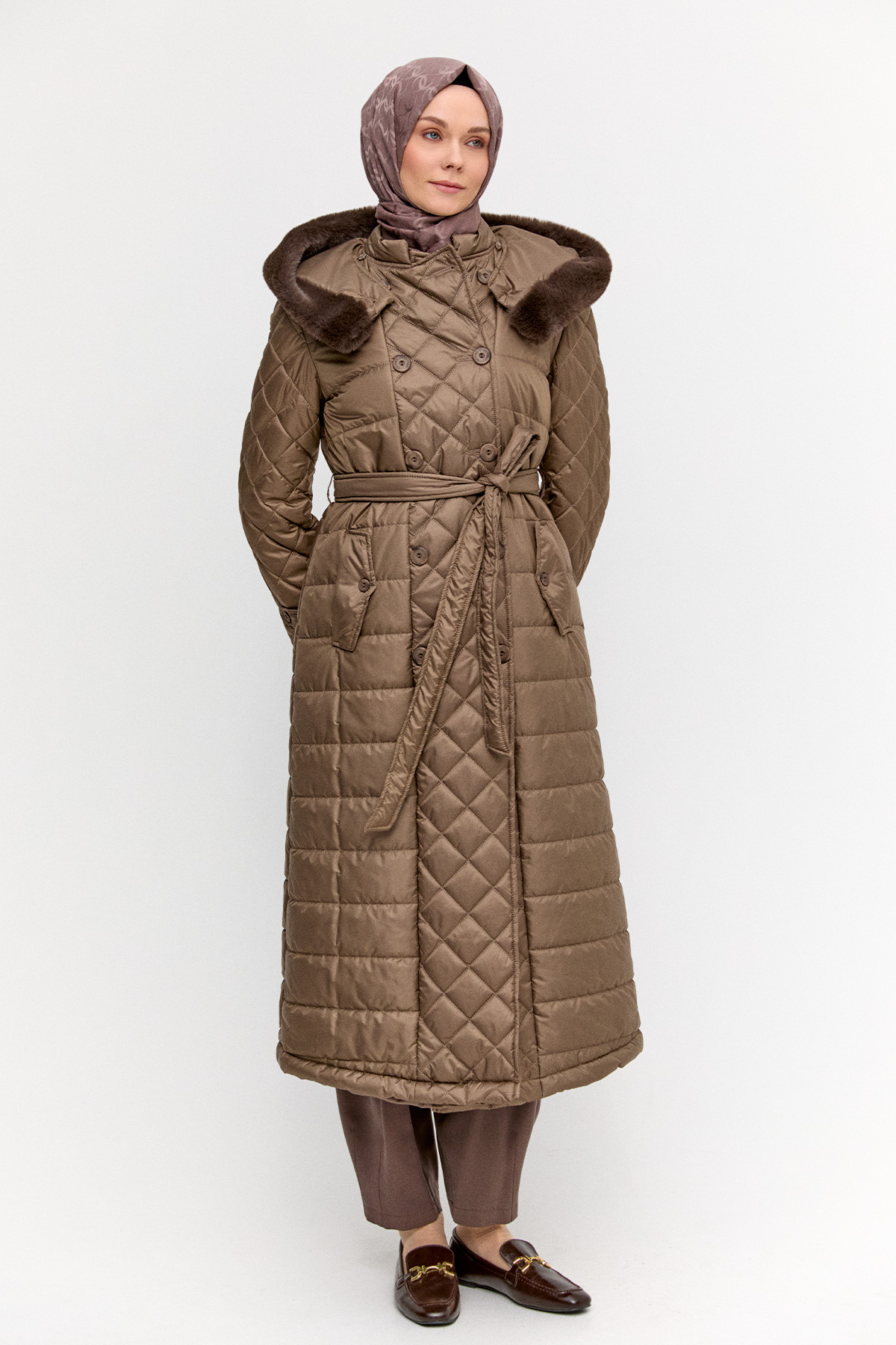 Kuşaklı Seyyar Kapüşonlu Şişme Kaban, Tesettür Giyim