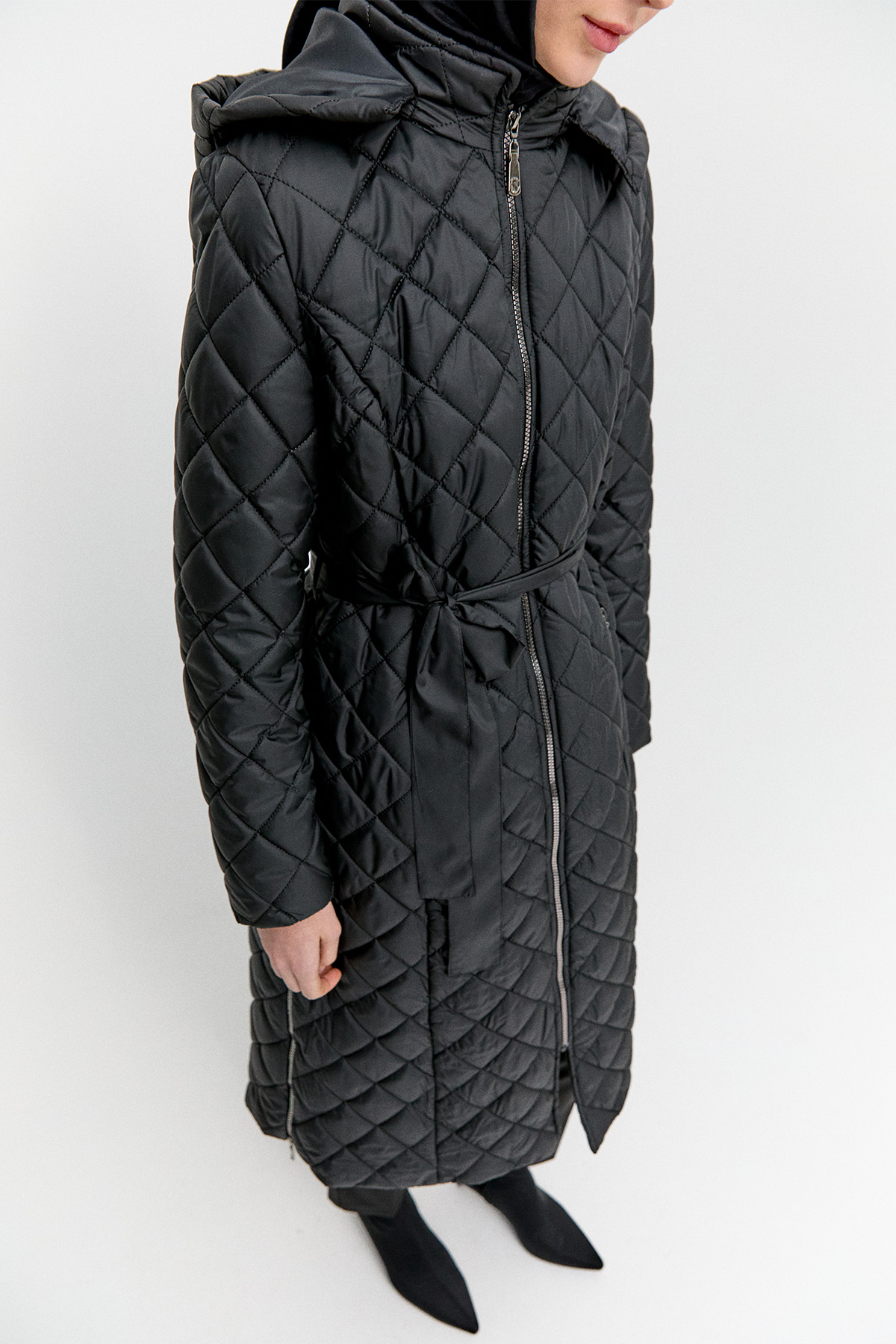 Kapüşonlu Kapitone Kaban, Tesettür Giyim