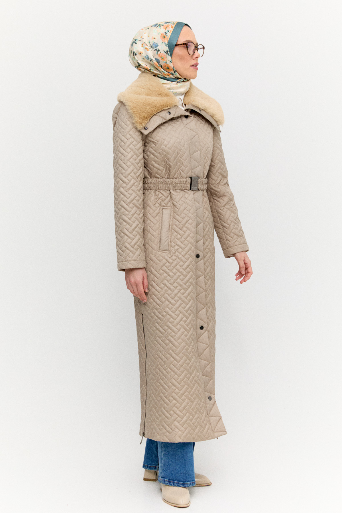 Yüksek Yaka Kapitone Kaban, Tesettür Giyim