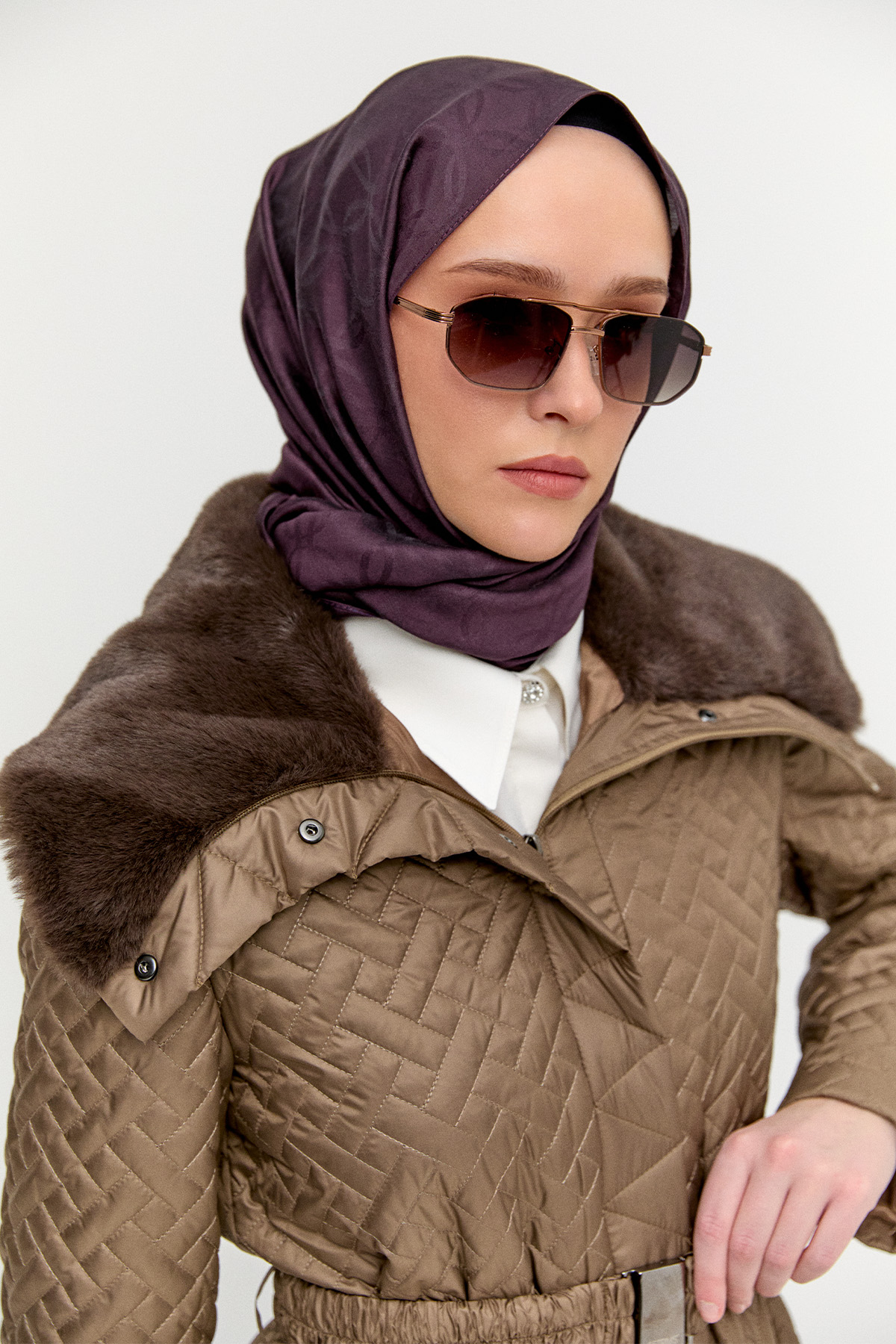 Yüksek Yaka Kapitone Kaban, Tesettür Giyim