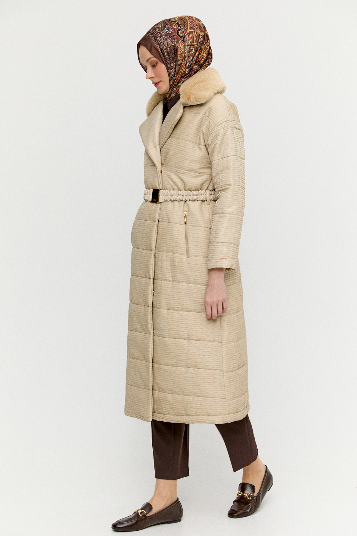 Suni Kürk Detaylı Kapitone Kaban, Tesettür Giyim