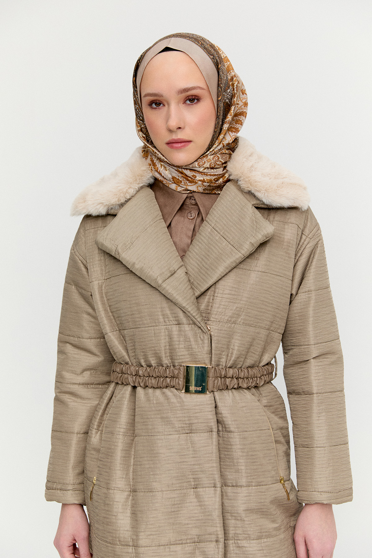 Suni Kürk Detaylı Kapitone Kaban, Tesettür Giyim