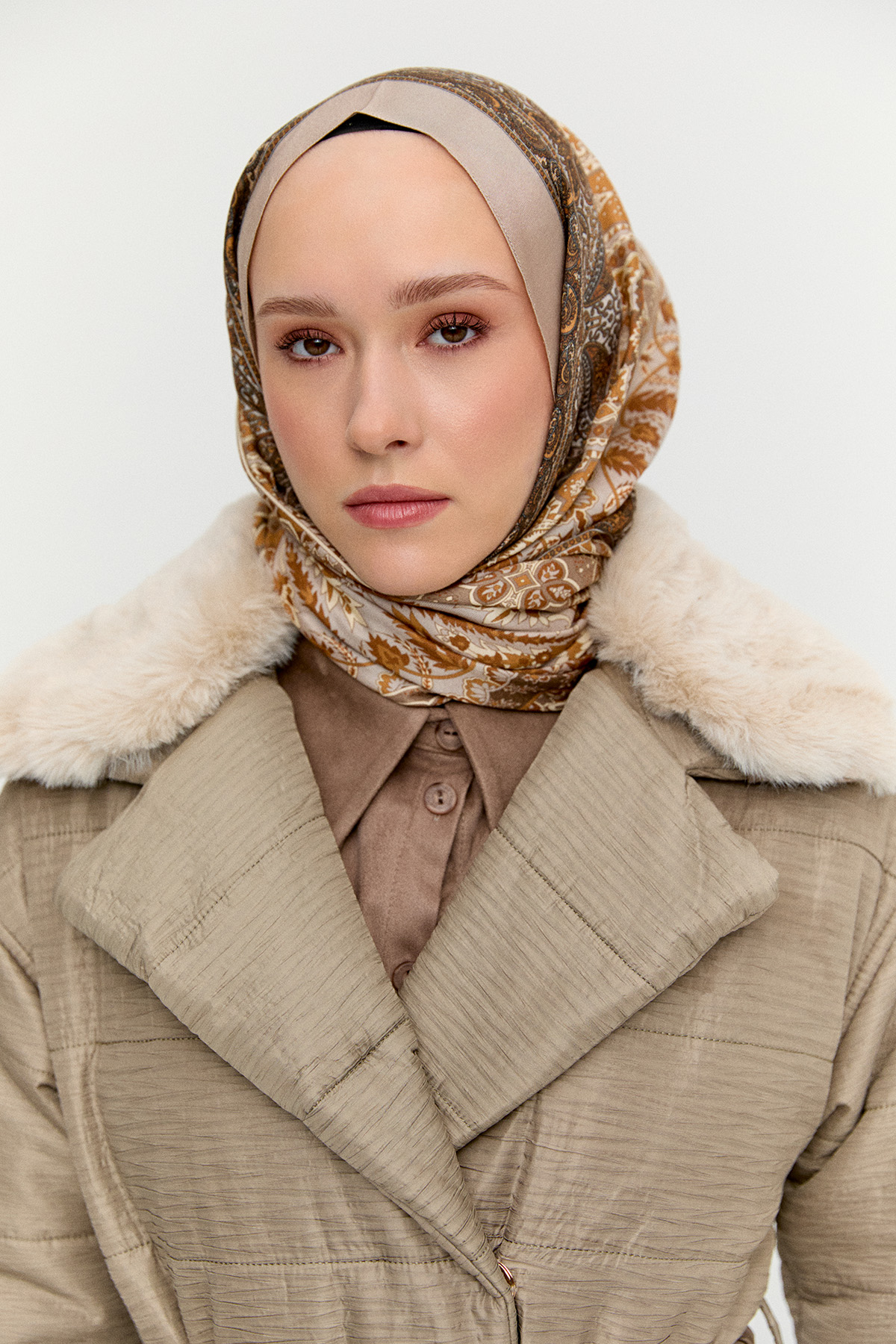 Suni Kürk Detaylı Kapitone Kaban, Tesettür Giyim