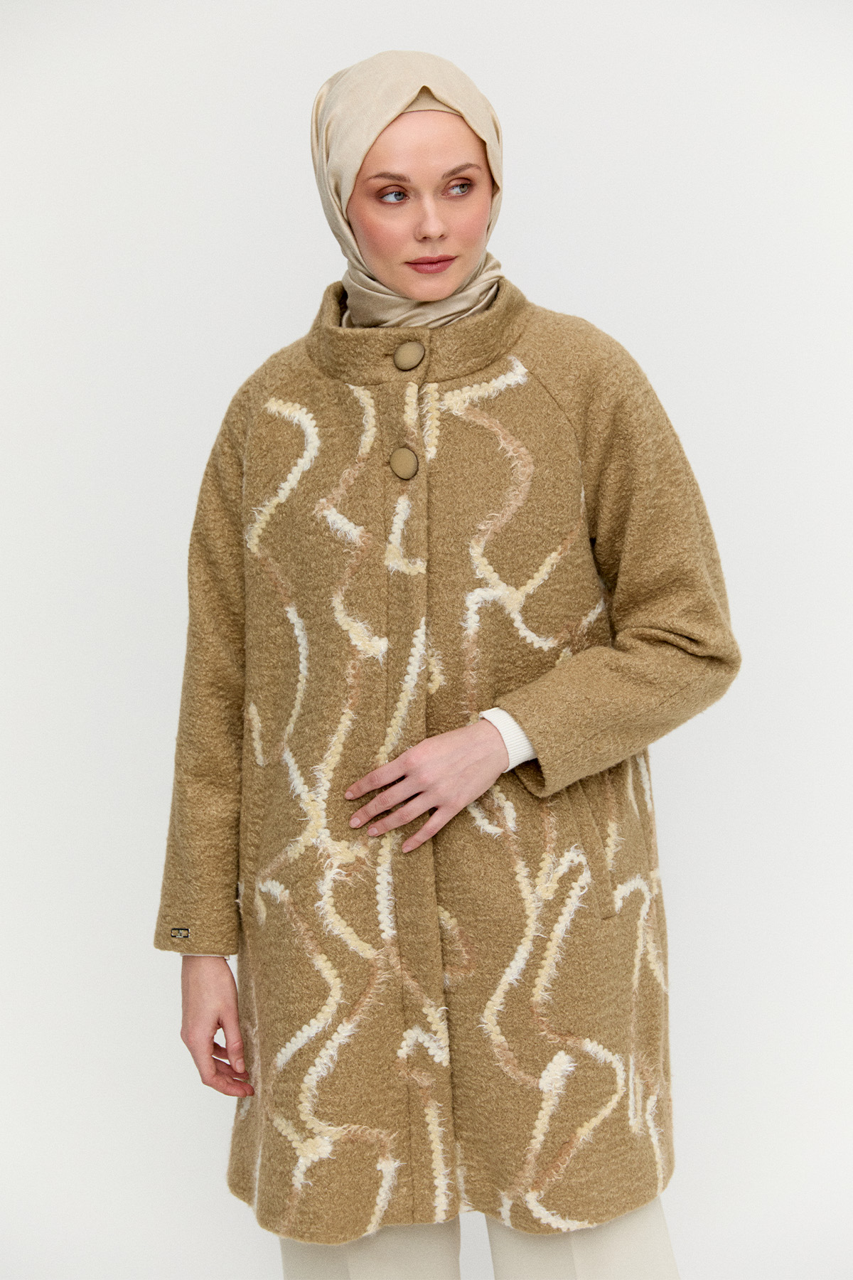 Gizli Pat İlik Düğmeli Dokulu Kaban, Tesettür Giyim