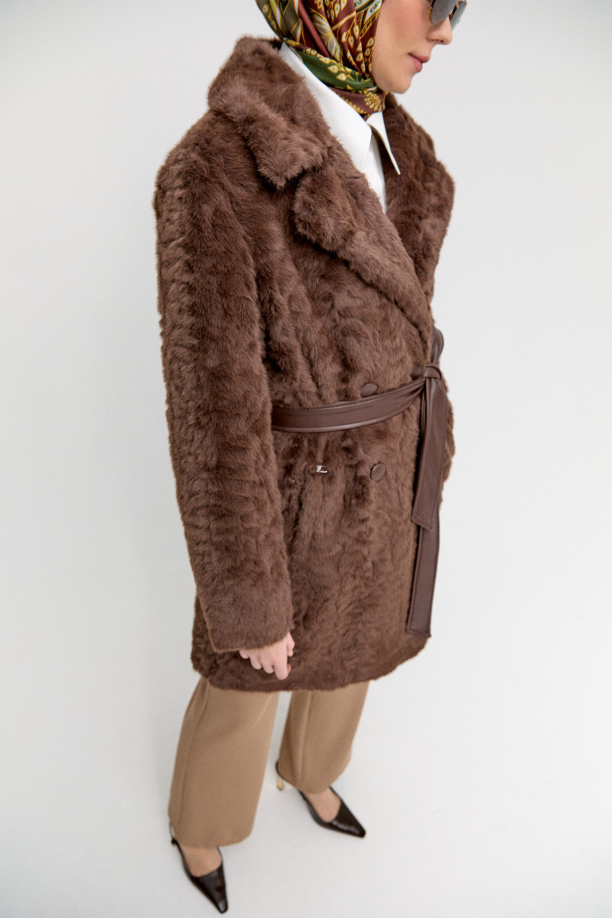 Kruvaze Kuşaklı Kürk Kaban, Tesettür Giyim