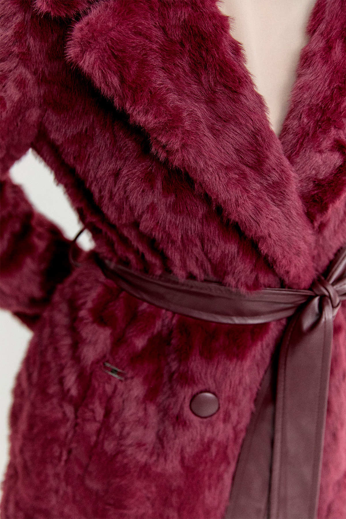 Kruvaze Kuşaklı Kürk Kaban, Tesettür Giyim