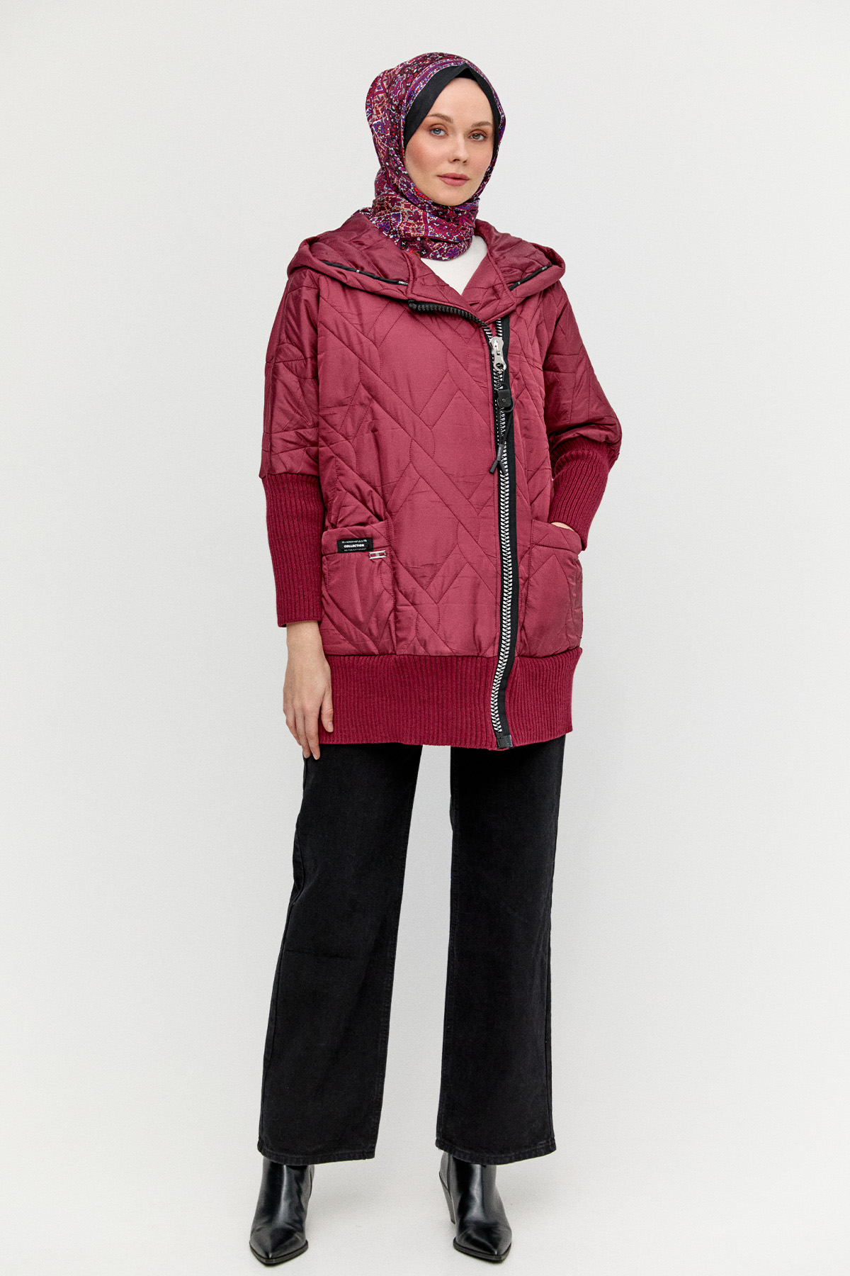 Kapüşonlu Sportif Kapitone Kaban, Tesettür Giyim