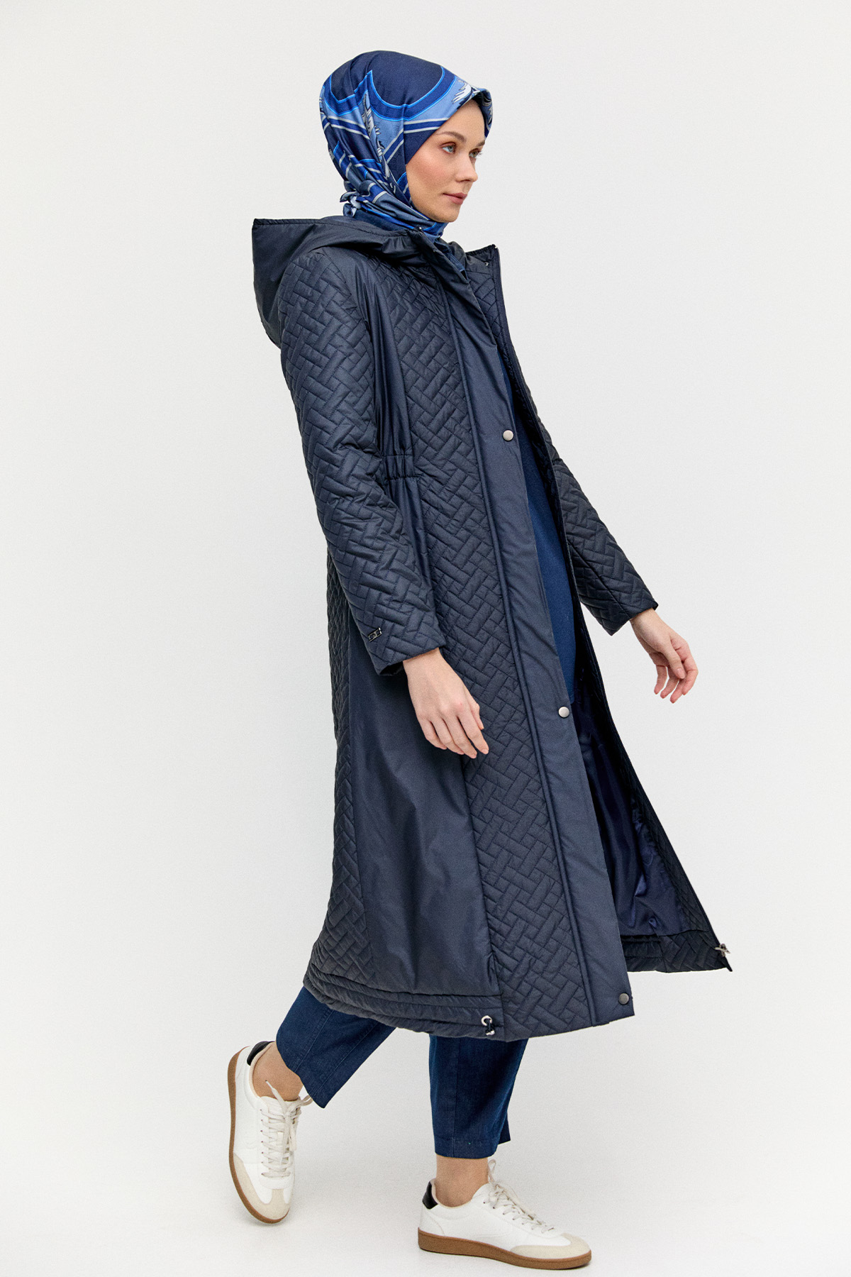 Kapüşonlu Kapitone Kaban, Tesettür Giyim