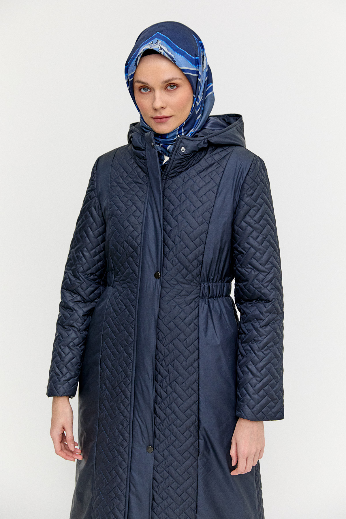 Kapüşonlu Kapitone Kaban, Tesettür Giyim