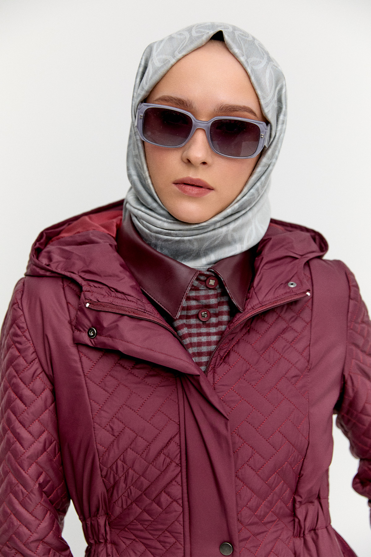 Kapüşonlu Kapitone Kaban, Tesettür Giyim