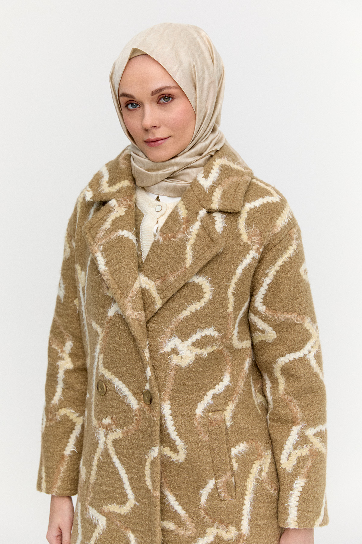 Desenli Oversize Kruvaze Kaban, Tesettür Giyim