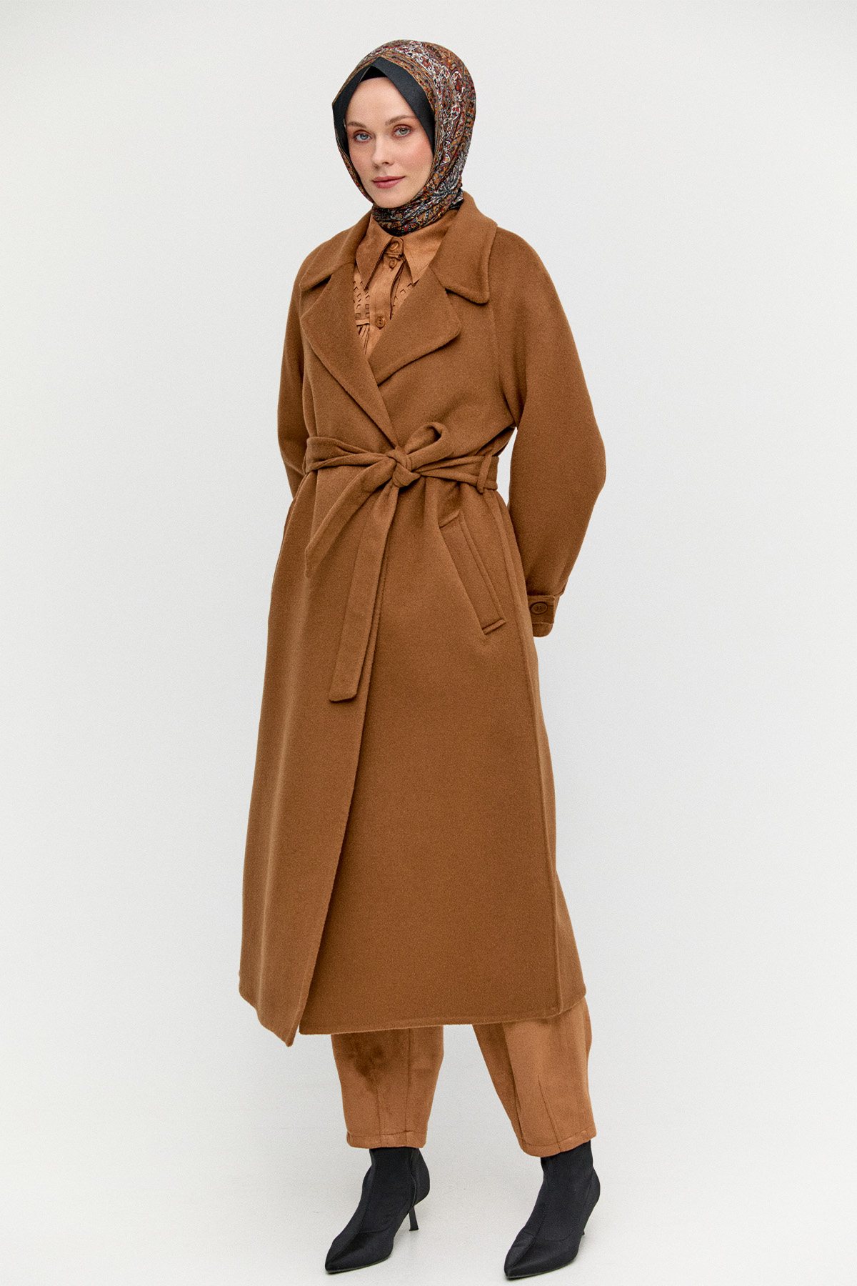 Yün Kruvaze Kaban, Tesettür Giyim