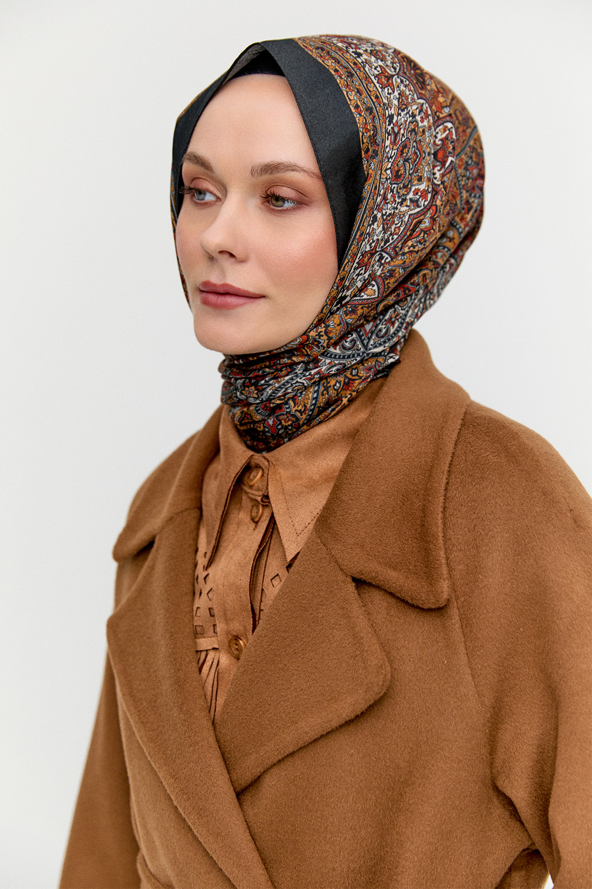 Yün Kruvaze Kaban, Tesettür Giyim