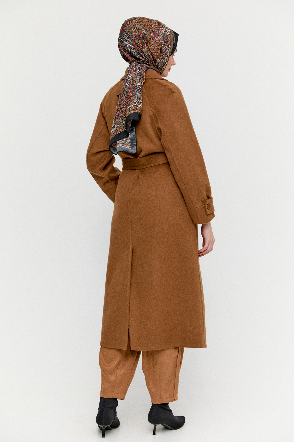 Yün Kruvaze Kaban, Tesettür Giyim