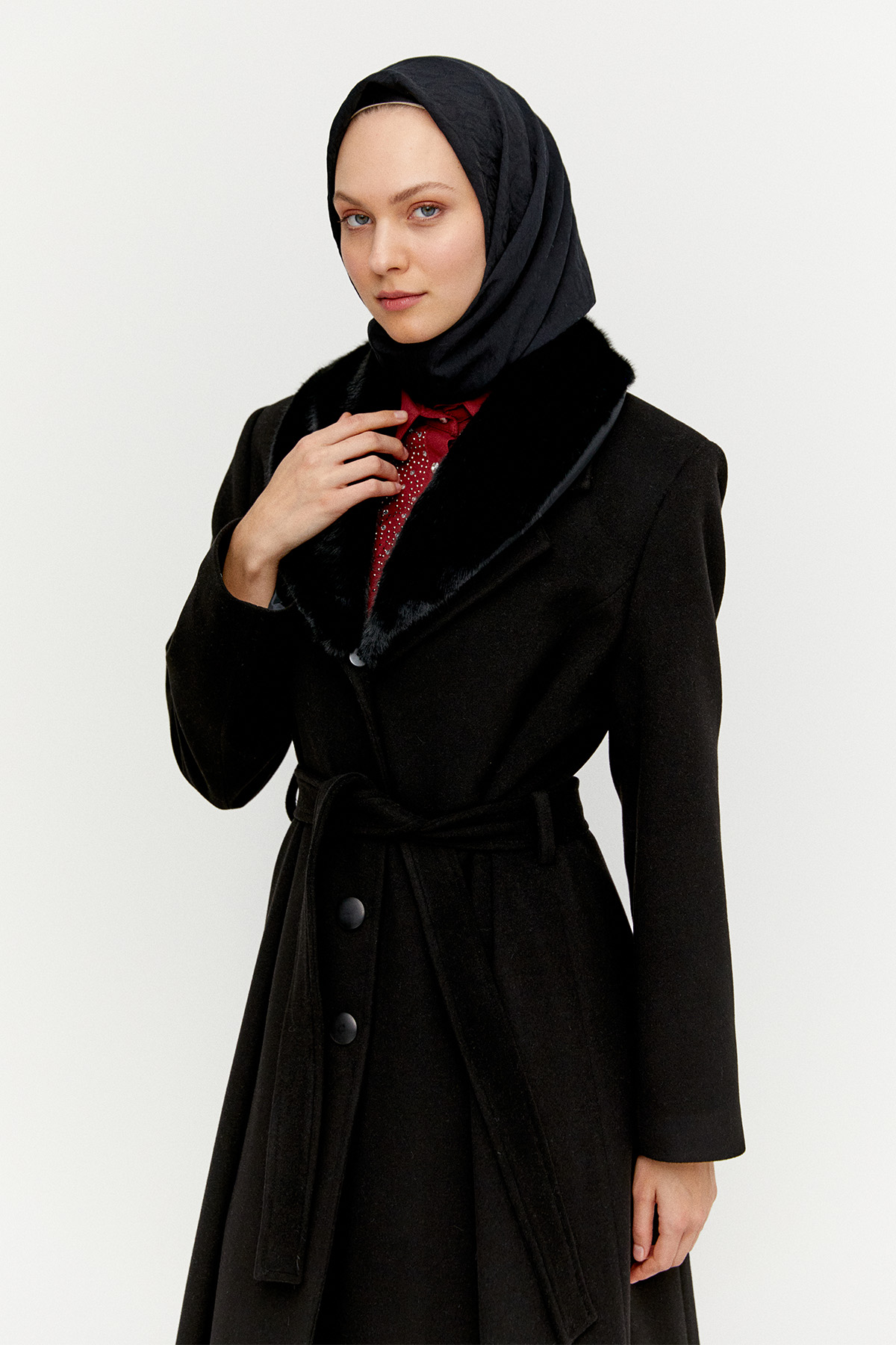 Kuşaklı Suni Kürk Yakalı Büyük Beden Manto