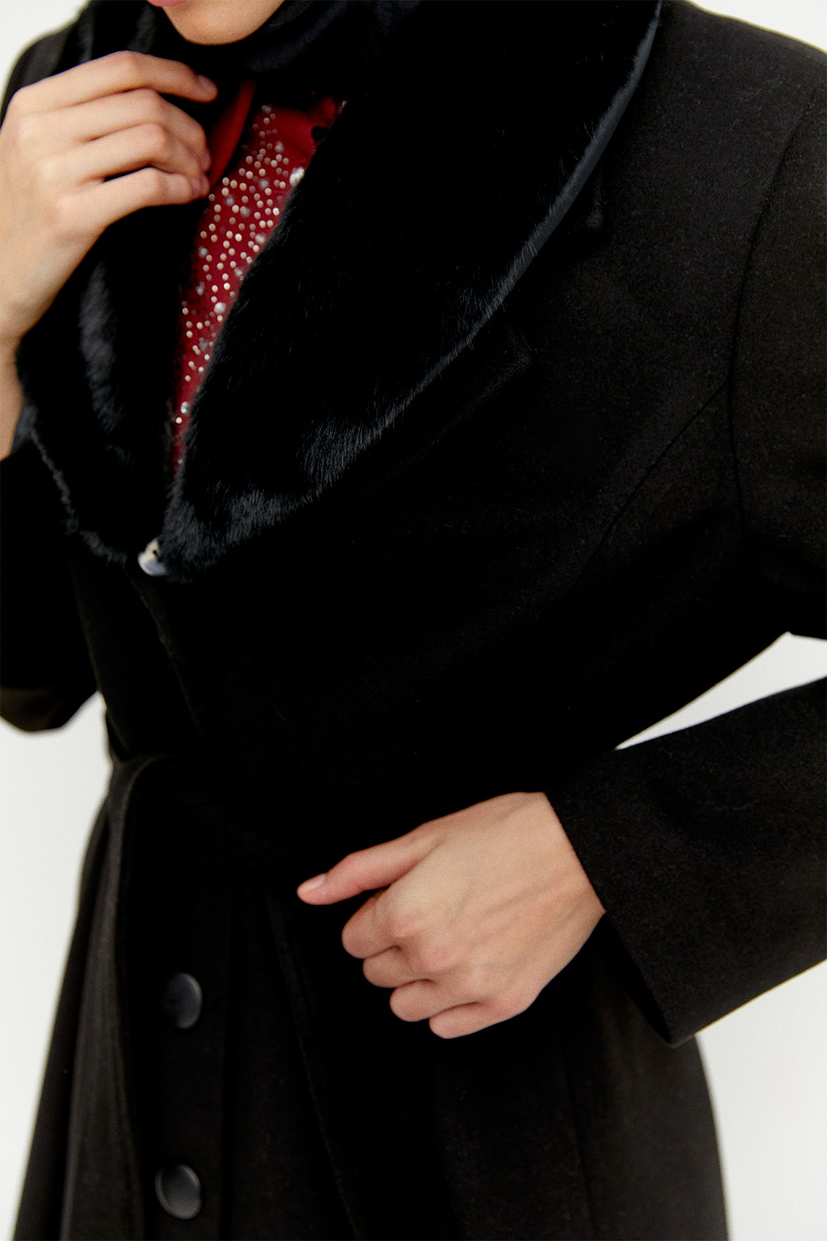 Kuşaklı Suni Kürk Yakalı Büyük Beden Manto