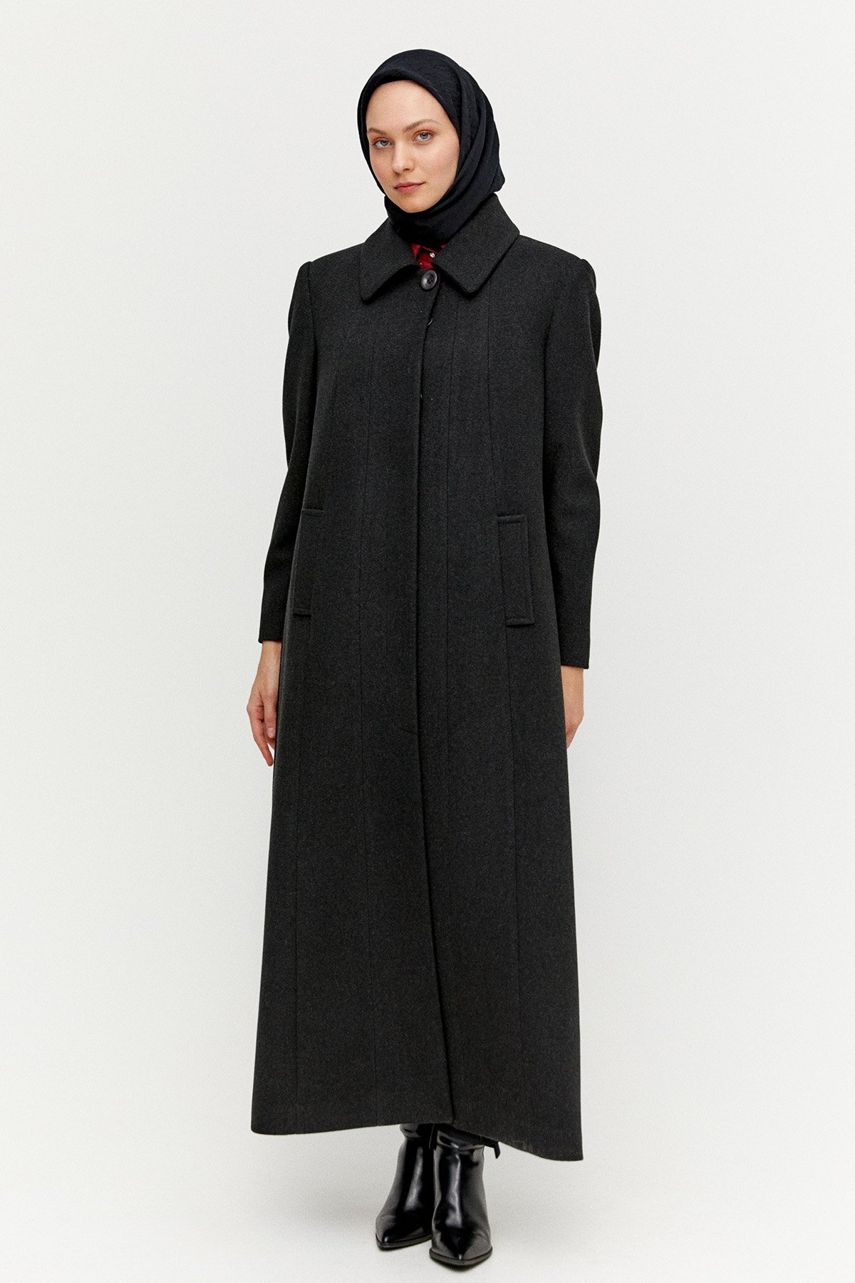 Büyük Beden Dikiş Detaylı Kaşe Manto