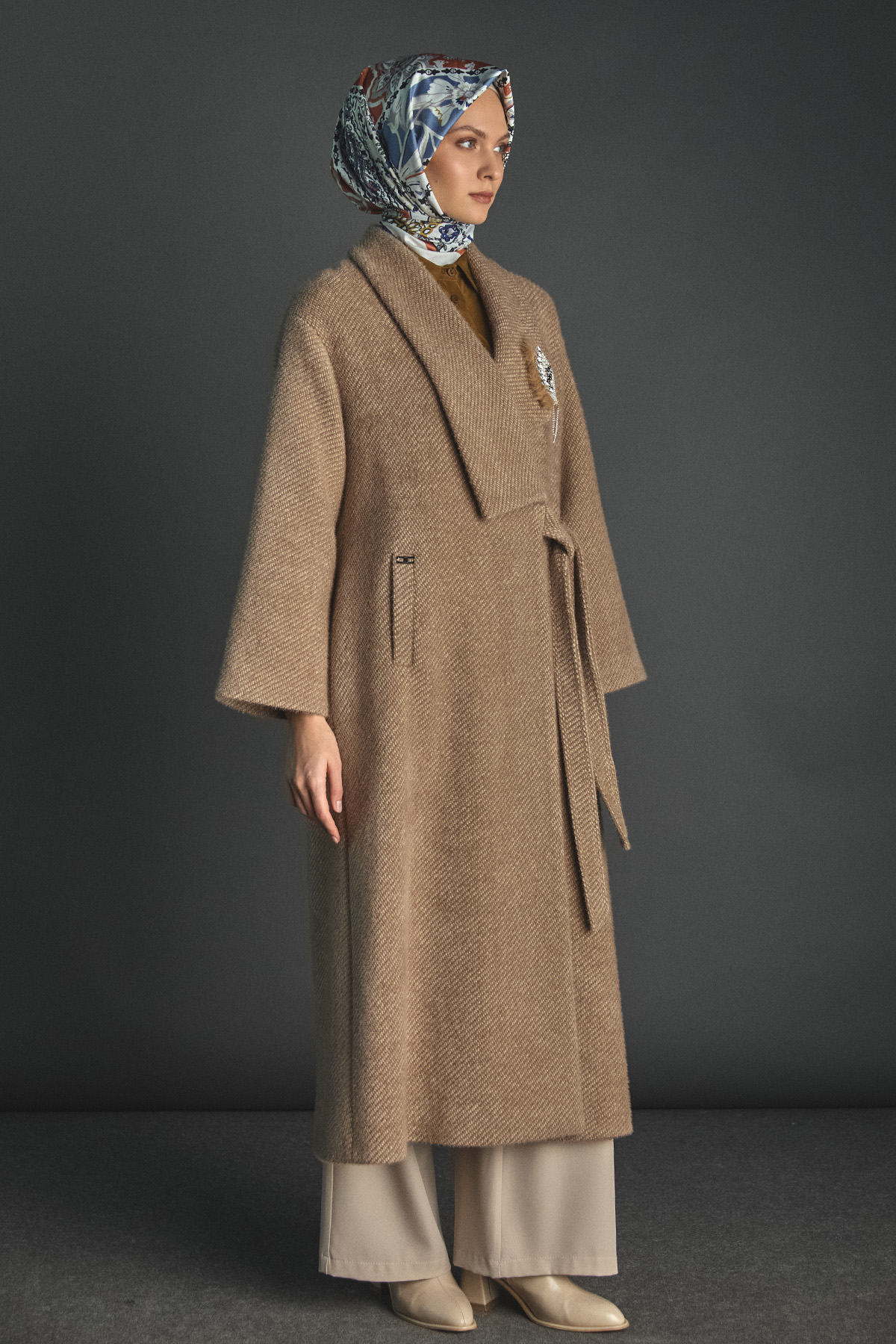 Asimetrik Yaka Oversize Manto