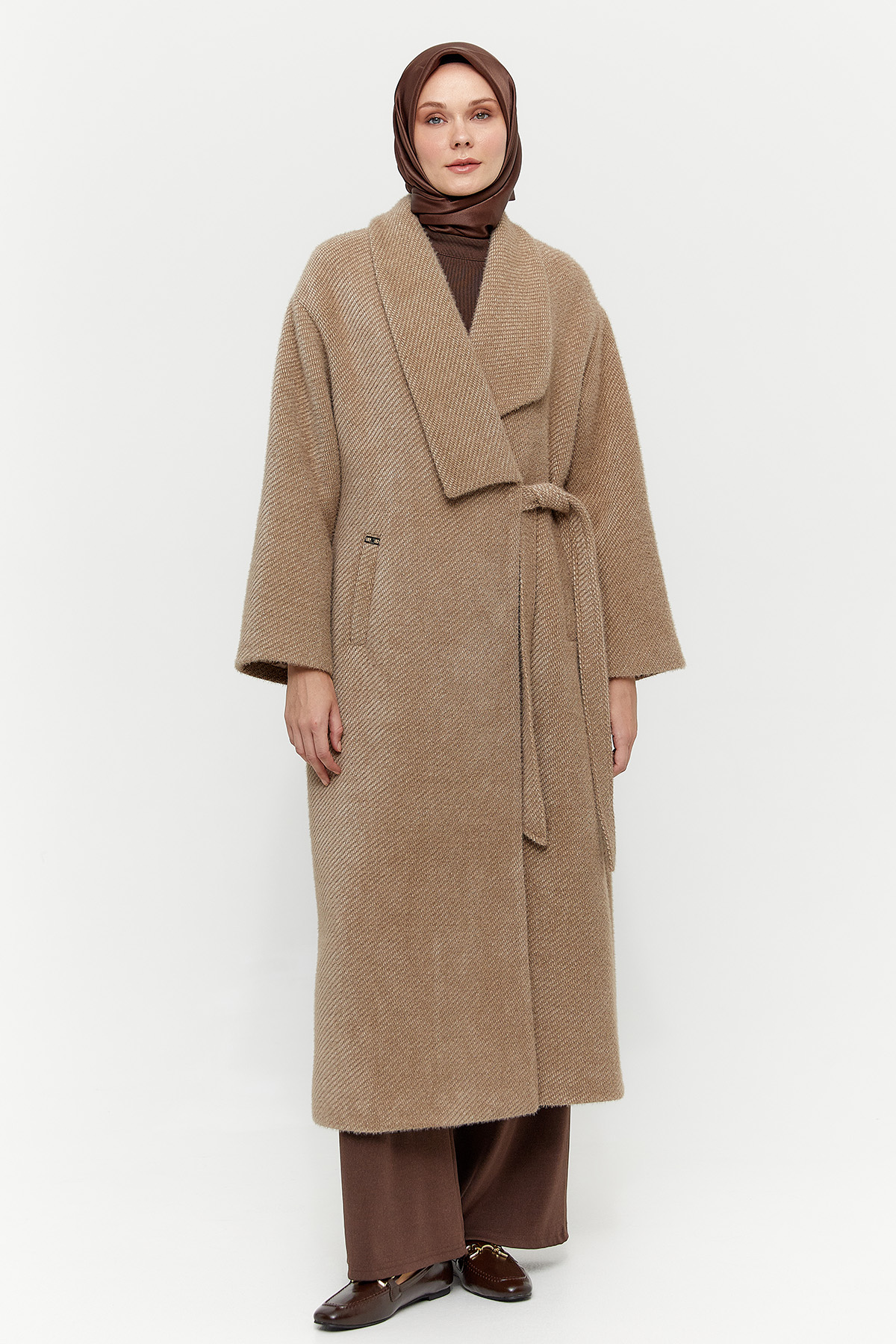 Asimetrik Yaka Oversize Manto
