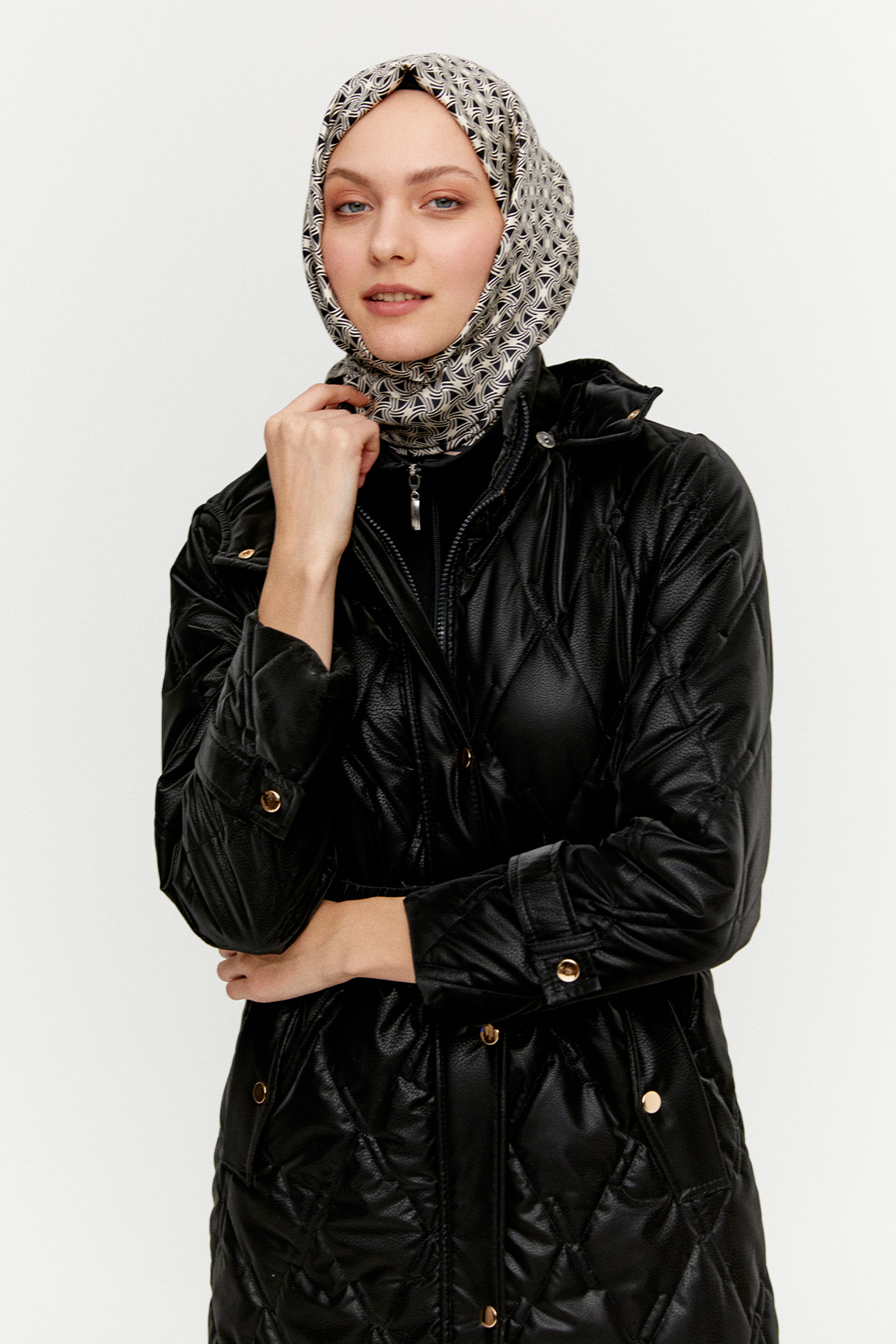 Kapüşonu Çıkarılabilir Kapitone Kaban