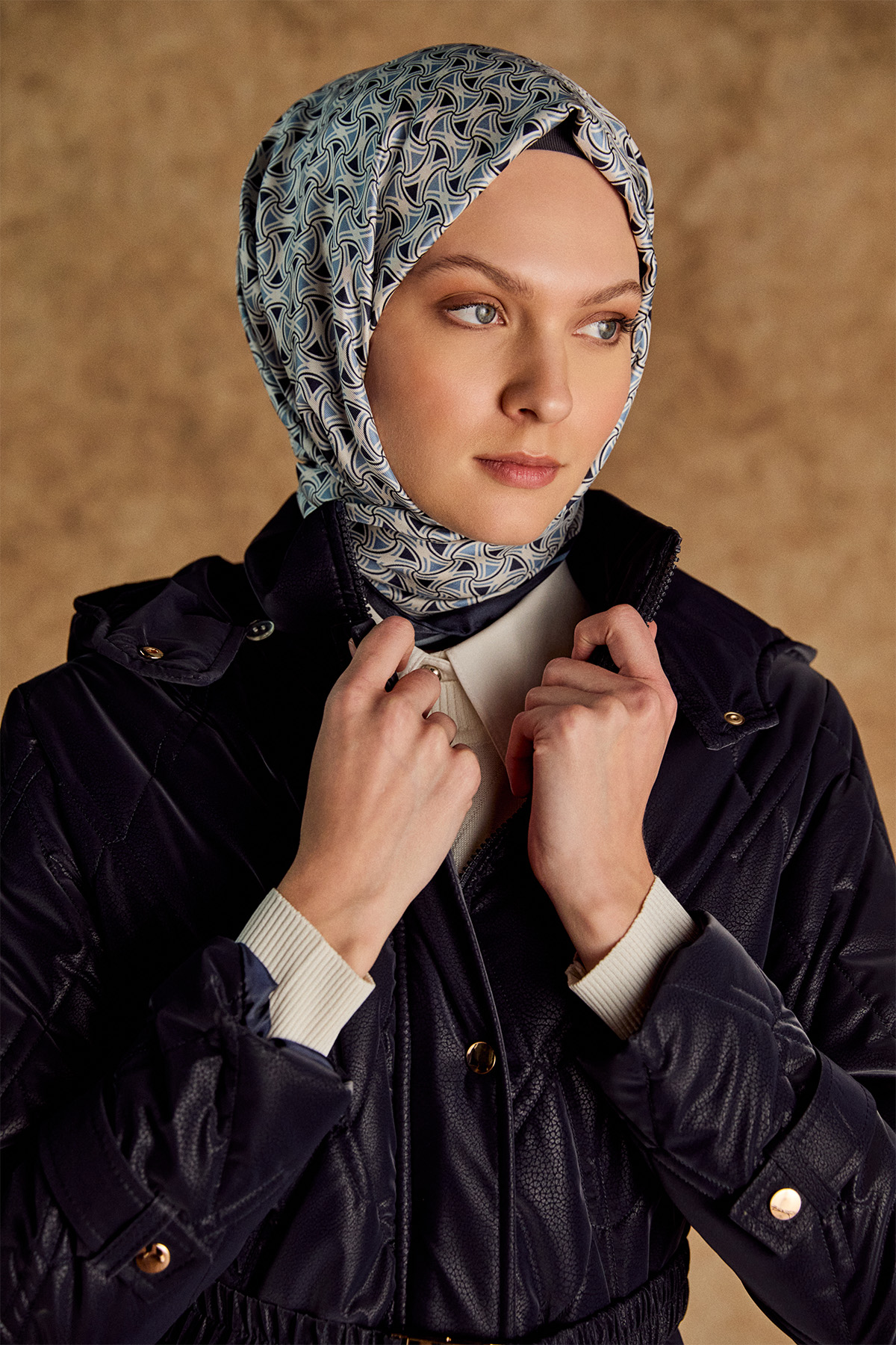 Kapüşonu Çıkarılabilir Kapitone Kaban