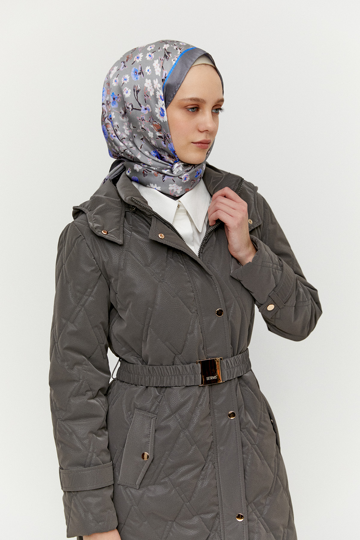 Kapüşonu Çıkarılabilir Kapitone Kaban