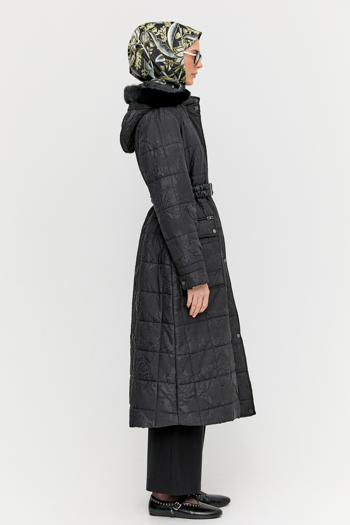 Seyyar Kapüşonlu Şişme Kaban, Tesettür Giyim