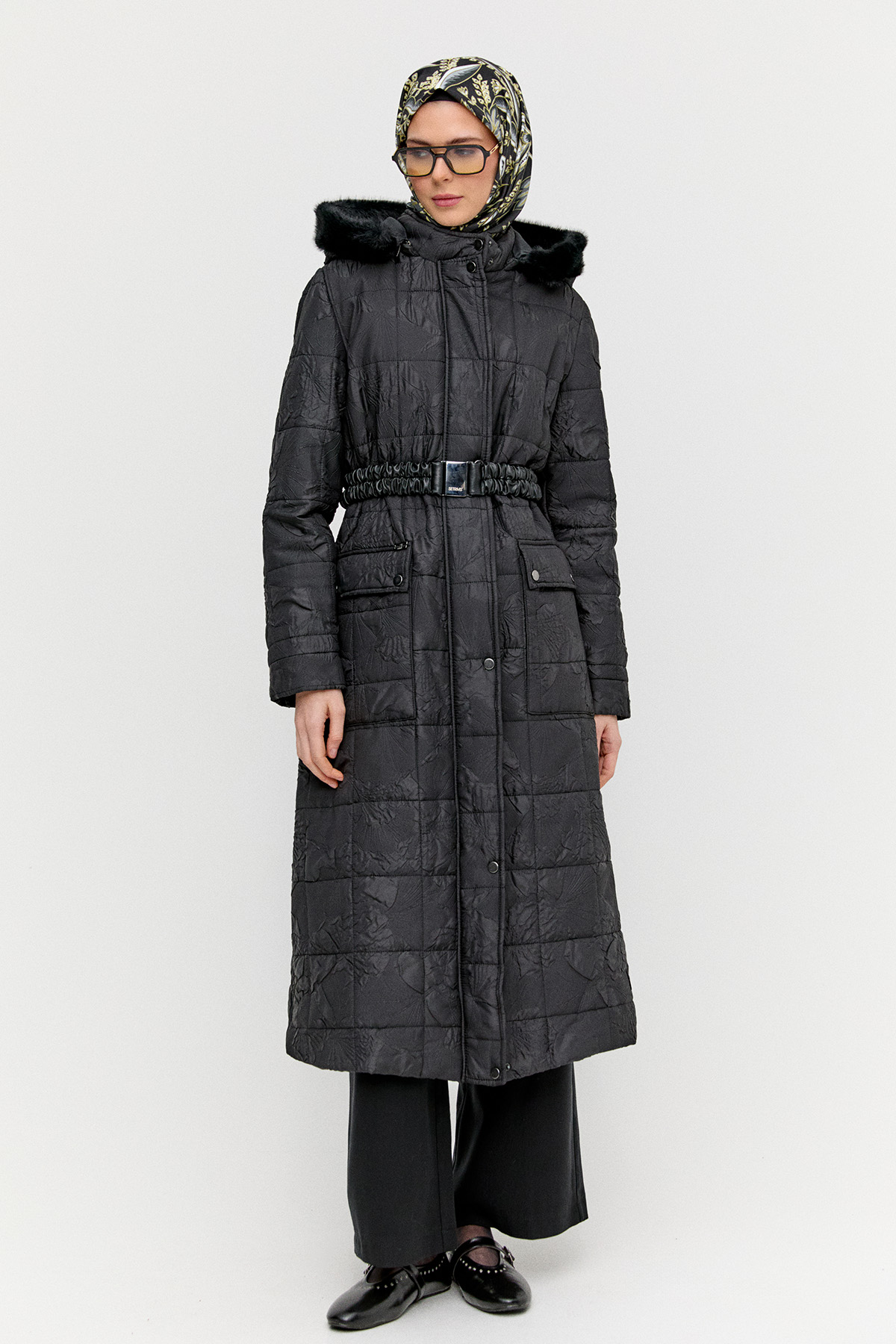 Seyyar Kapüşonlu Şişme Kaban, Tesettür Giyim