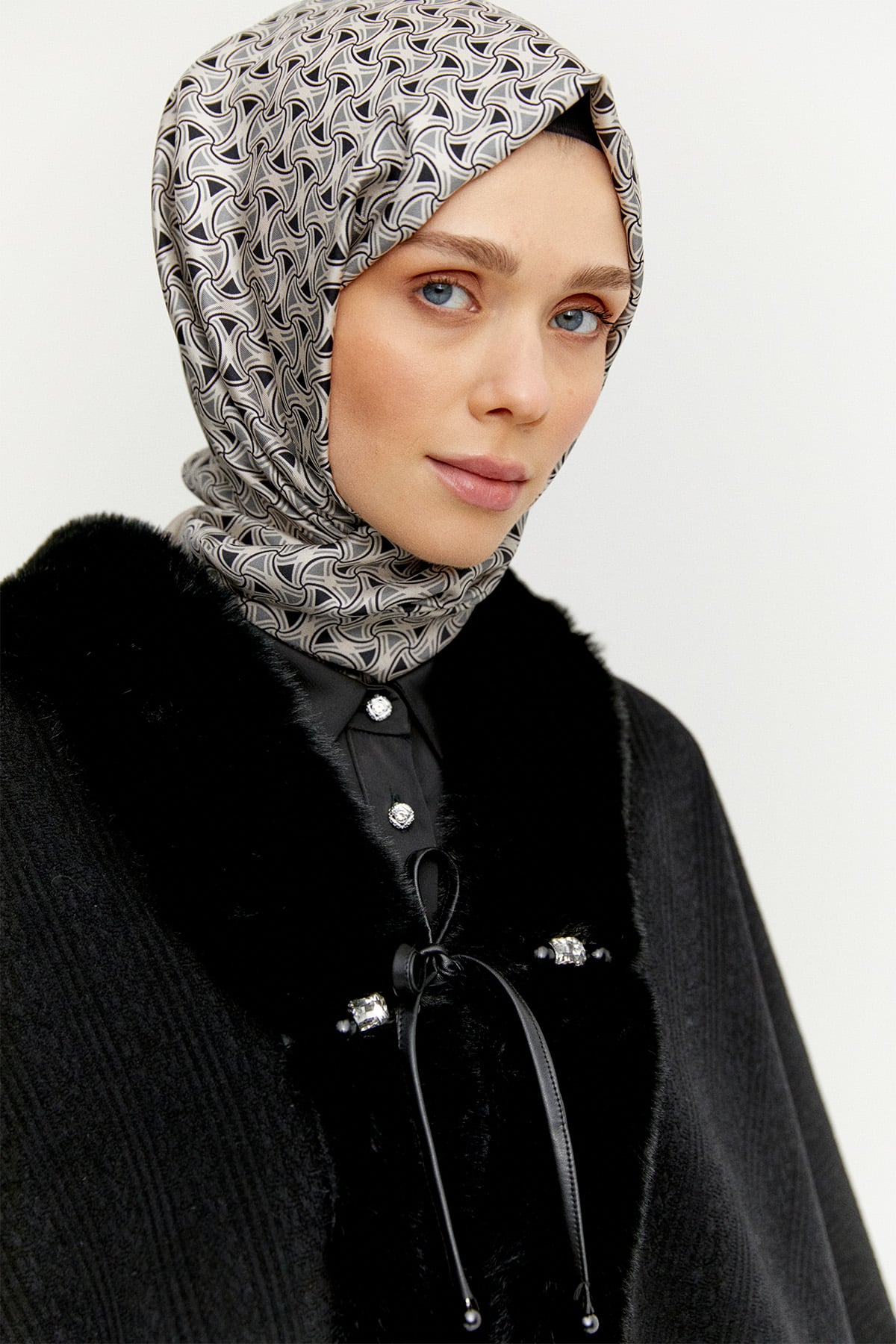 Suni Kürk Kombinli Pelerin, Tesettür Giyim