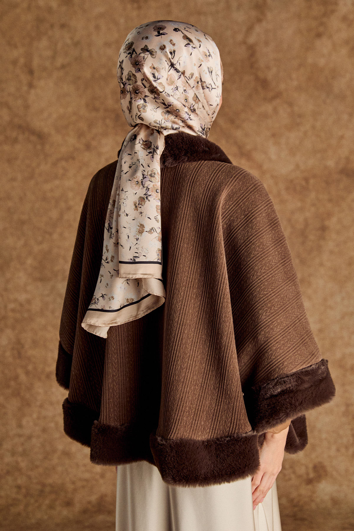 Suni Kürk Kombinli Pelerin