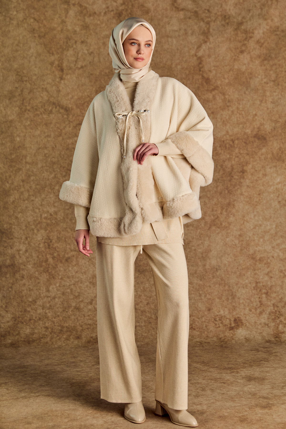 Suni Kürk Kombinli Pelerin