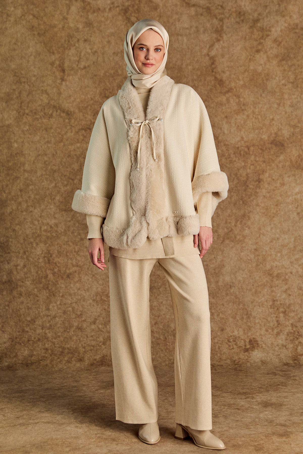 Suni Kürk Kombinli Pelerin