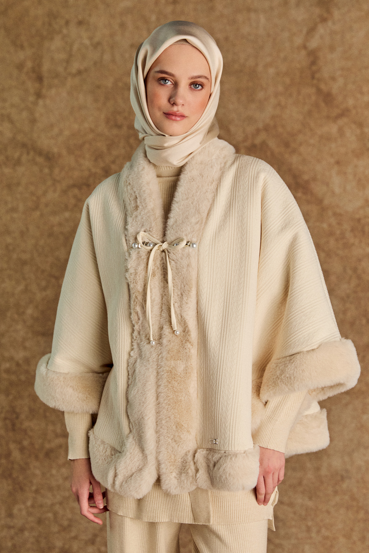 Suni Kürk Kombinli Pelerin