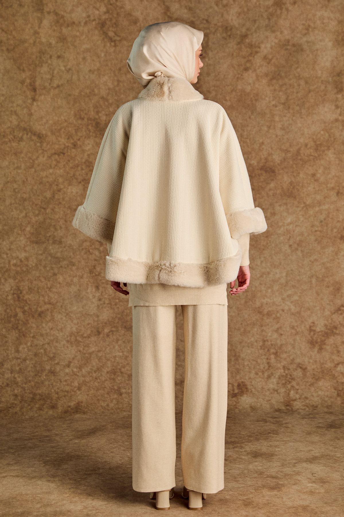 Suni Kürk Kombinli Pelerin