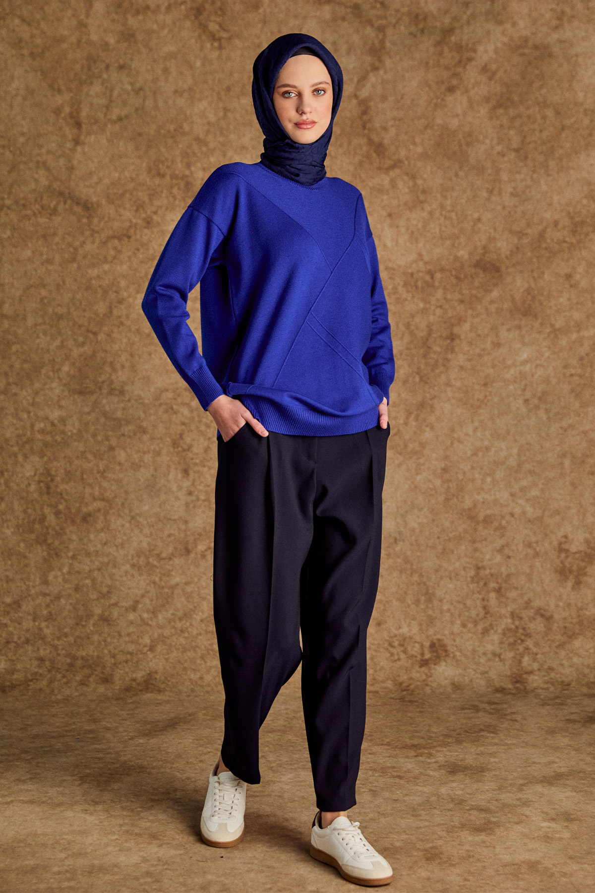 Tek Pileli Havuç Pantolon