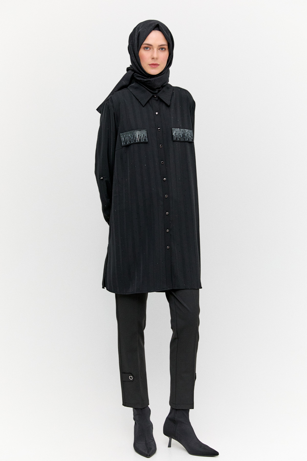 Kuşgözü Detaylı Dar Paça Pantolon, Tesettür Giyim