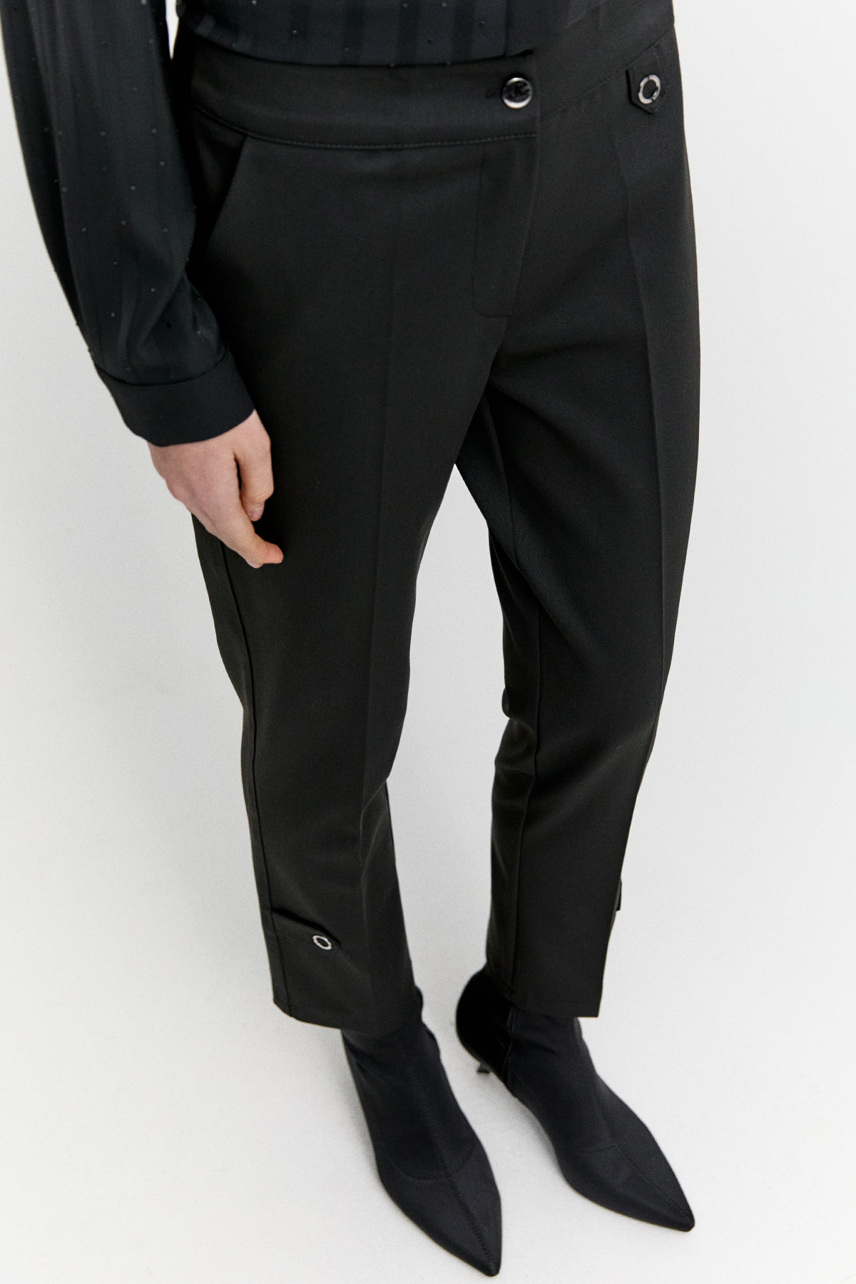 Kuşgözü Detaylı Dar Paça Pantolon, Tesettür Giyim