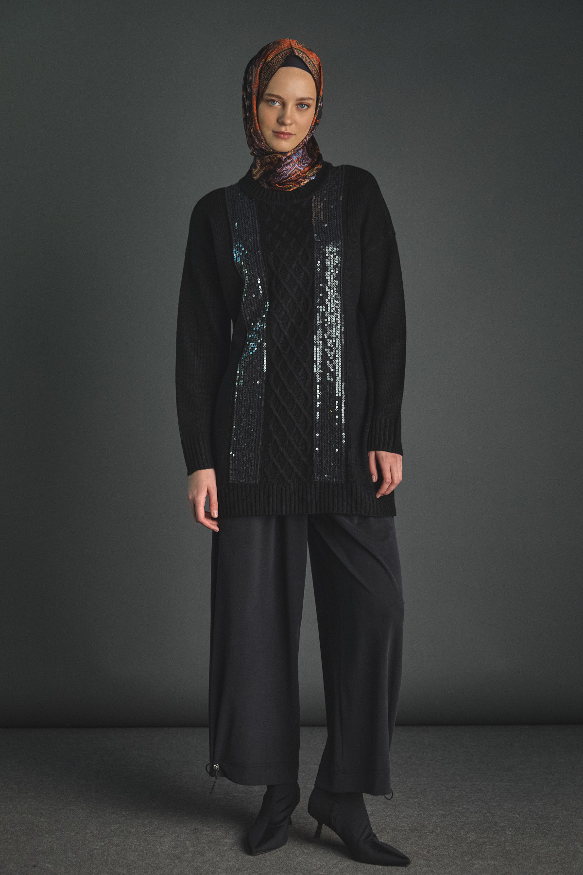 Stoper Detaylı Rahat Kesim Pantolon